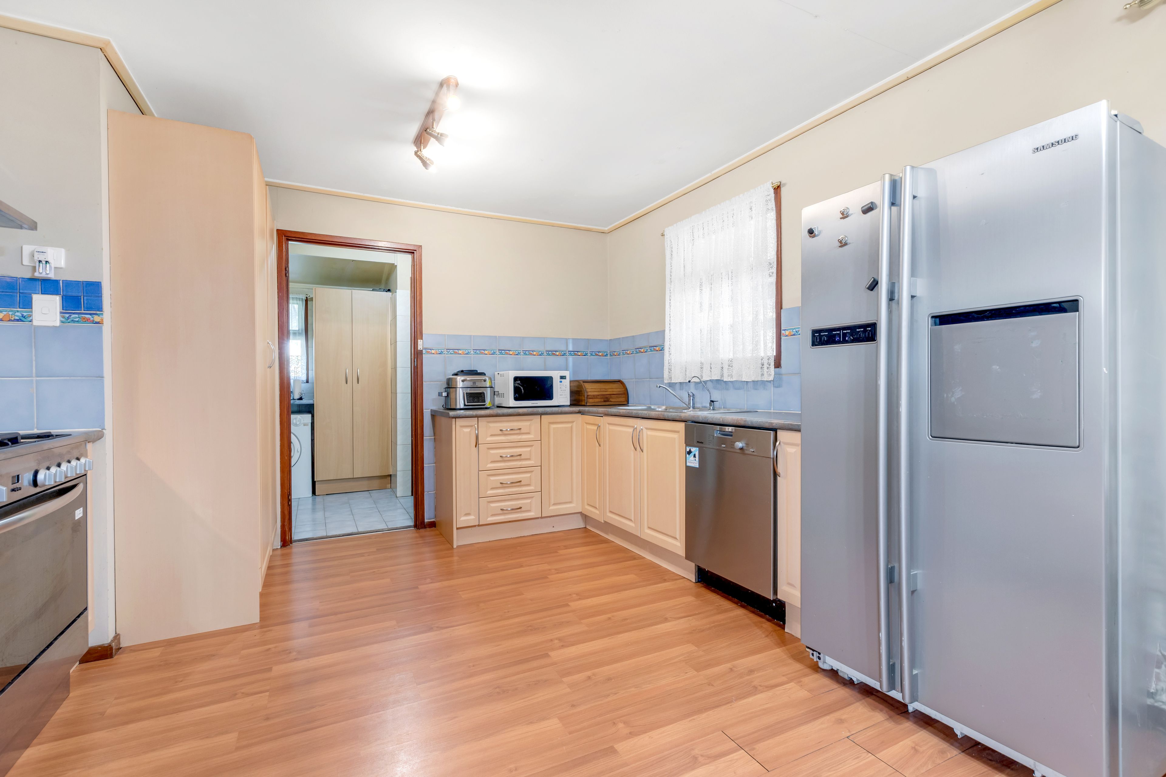14 Haslam Crescent — photo 4 of 26