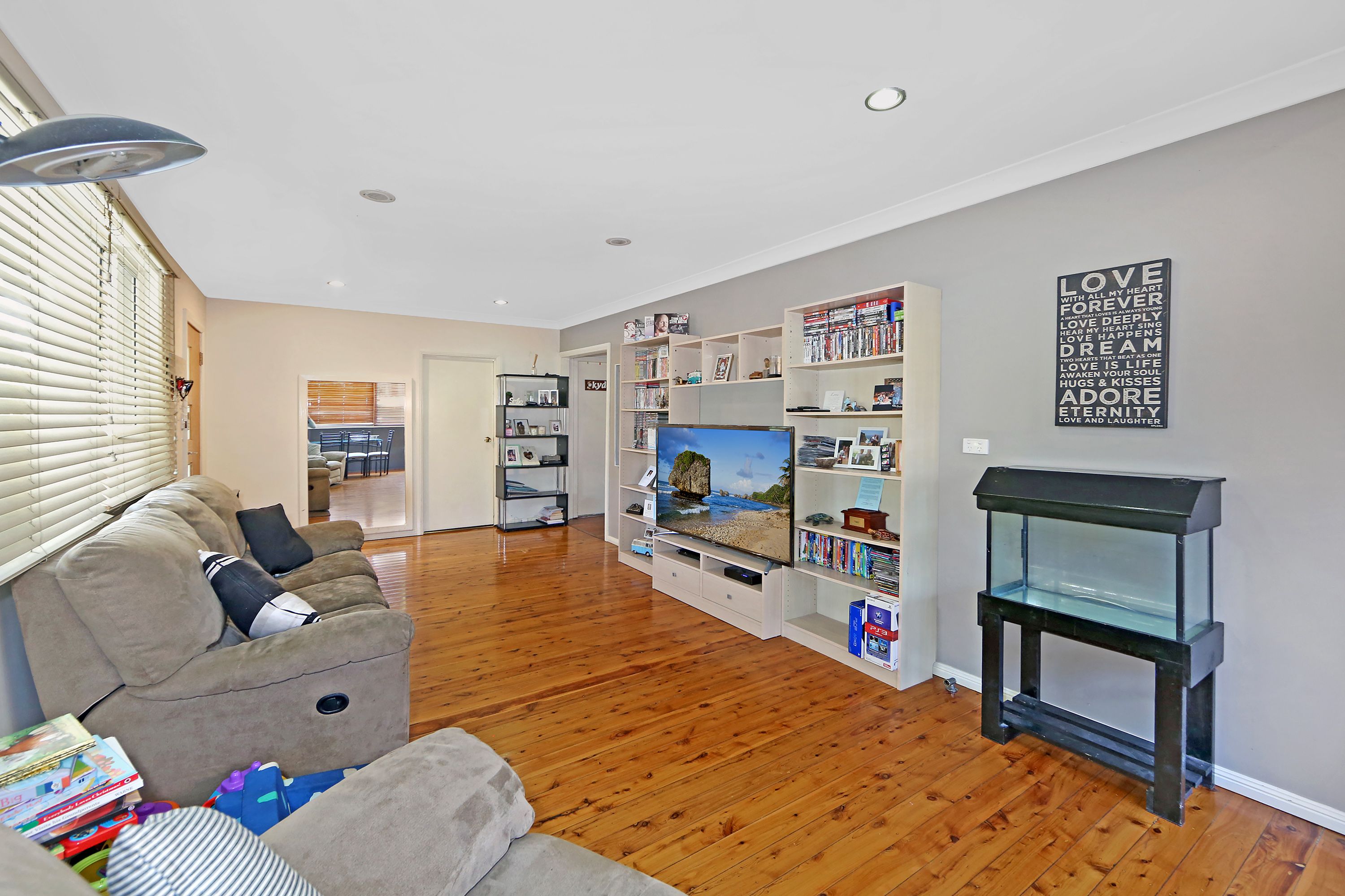 80 Elizabeth Bay Drive, Lake Munmorah, NSW 2259