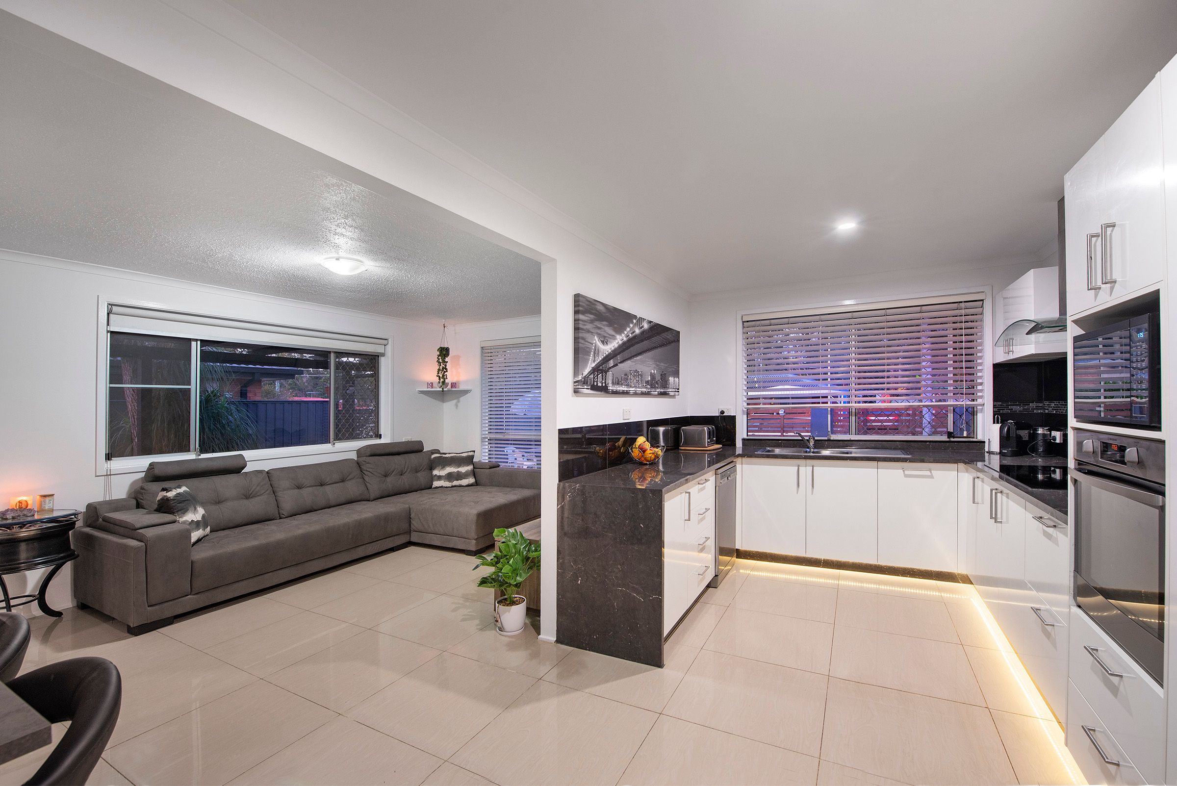 6 Holder Street, Loganholme QLD 4129