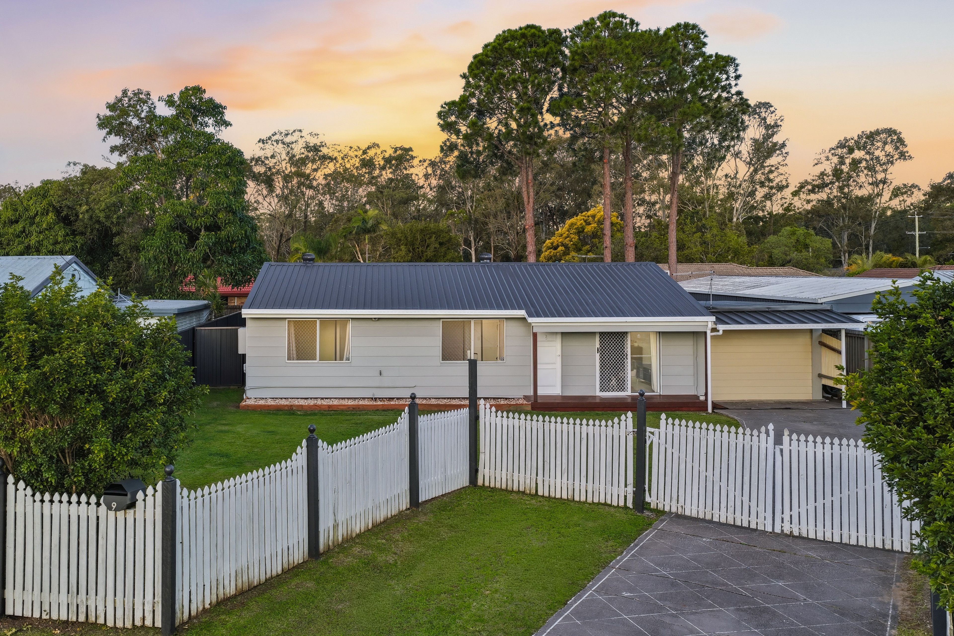 9 Parkland Court — photo 8 of 27