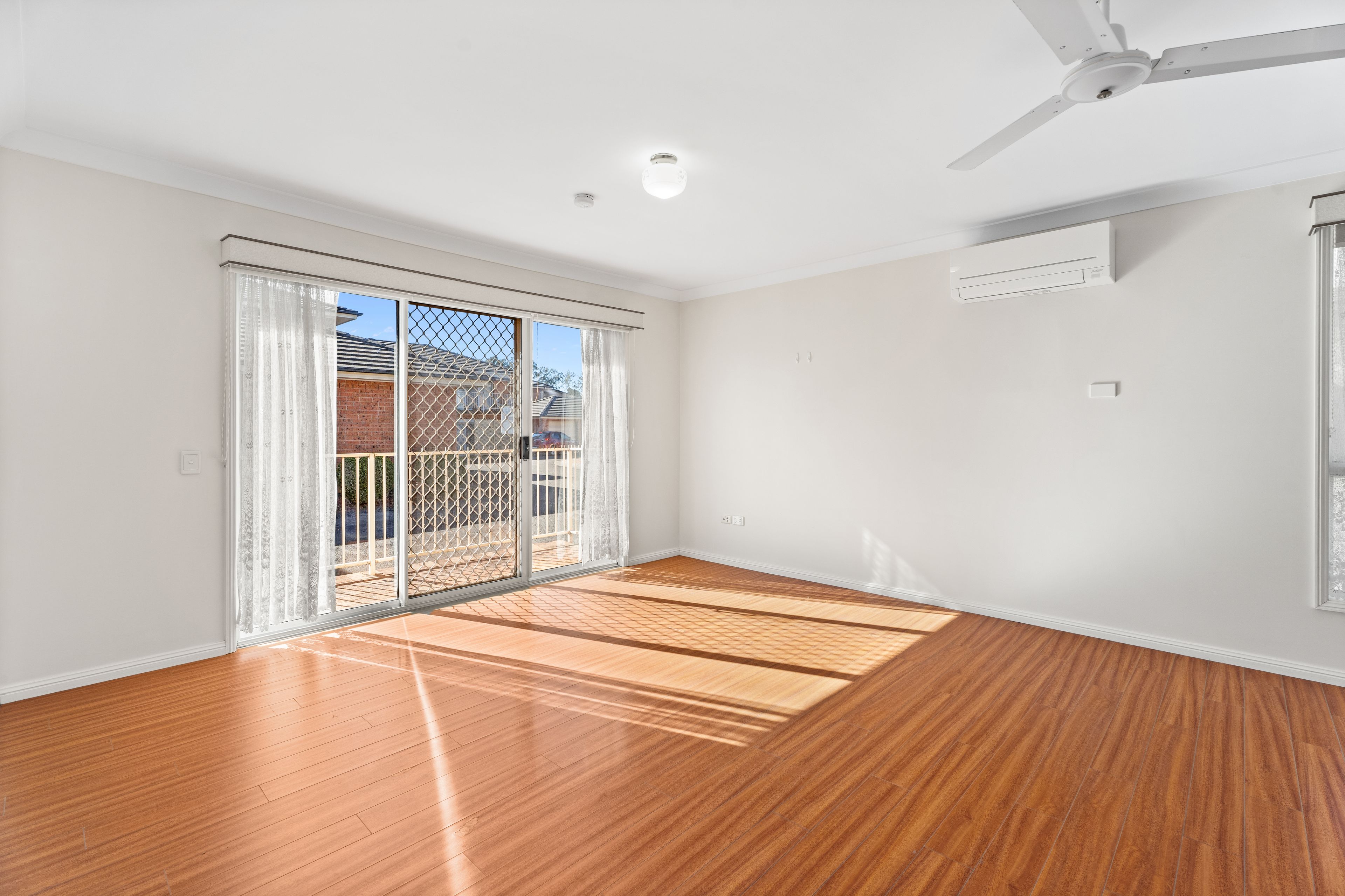 141/37 Mulgoa Road — photo 3 of 30