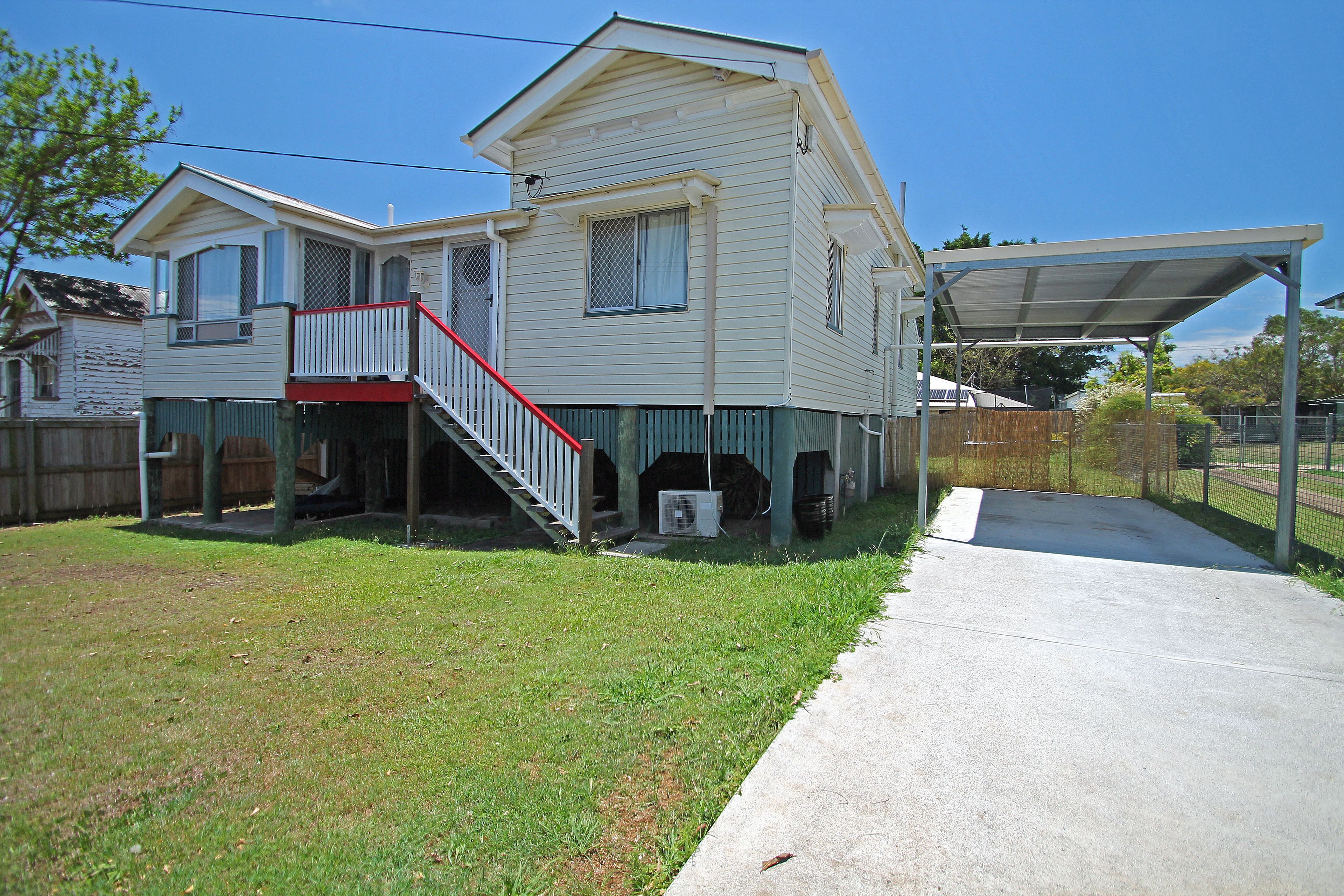 34 Macquarie Street, Silkstone QLD 4304