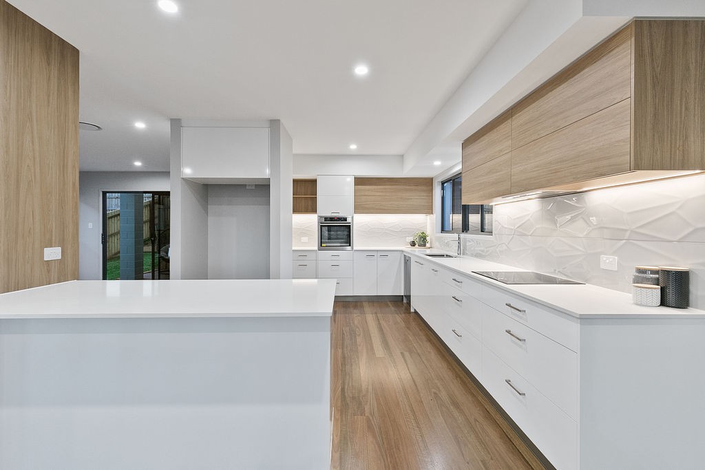 5 Rosebury Court, Carindale, QLD 4152