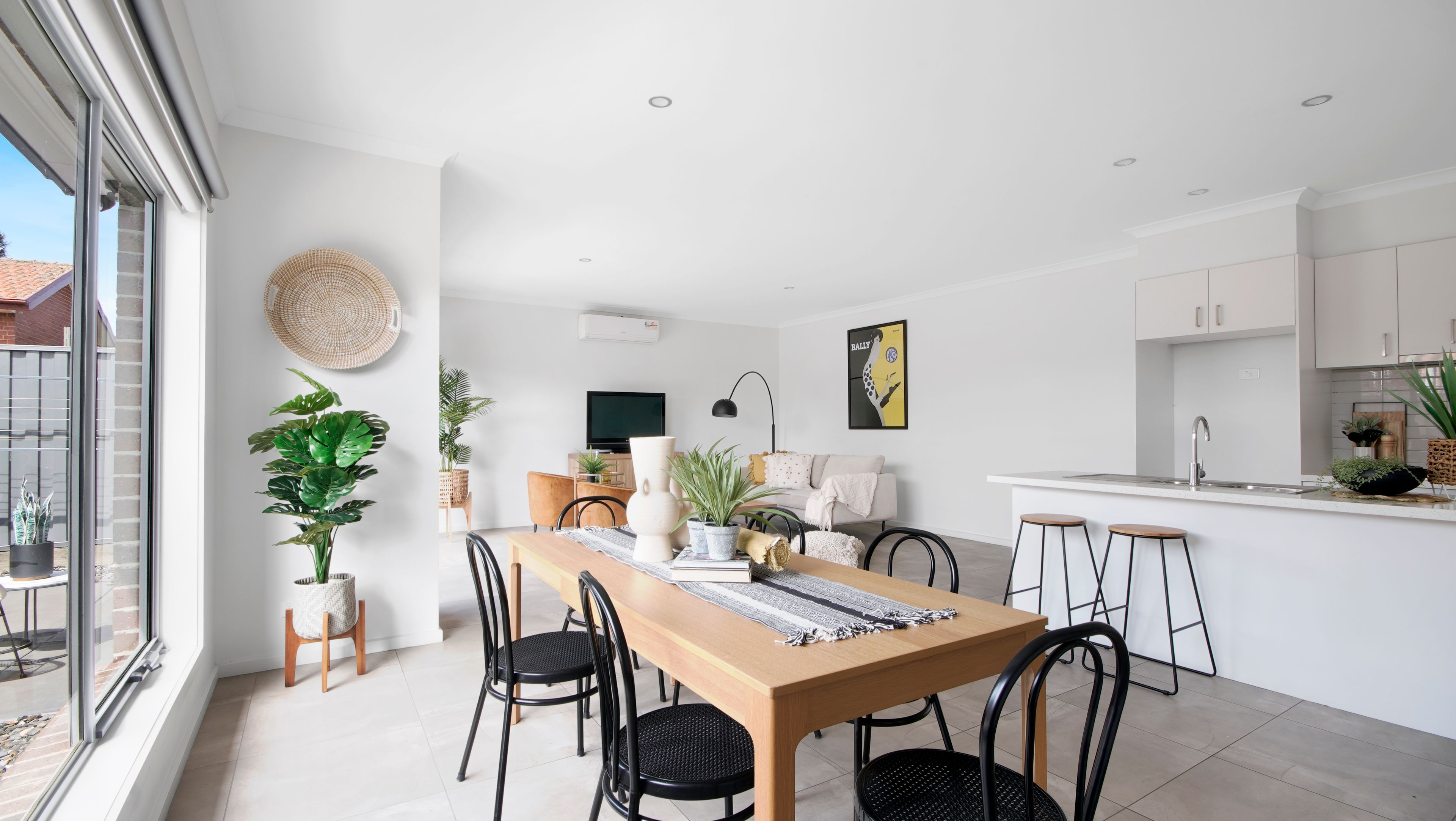 24 Leamington Street, Reservoir VIC 3073