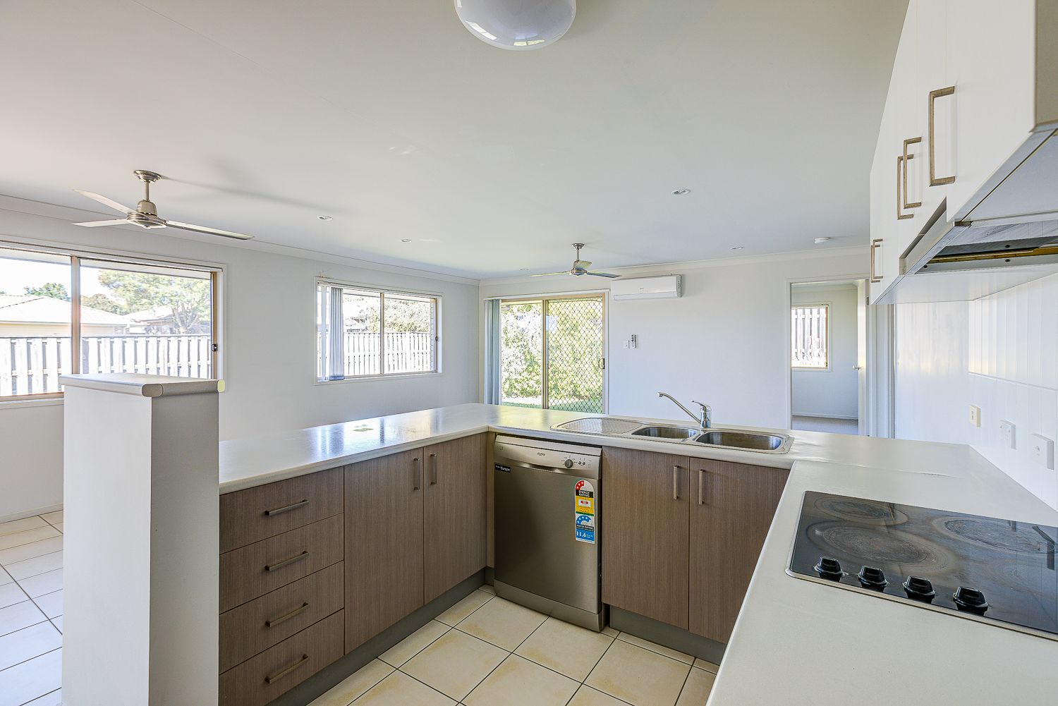 14 Scottsdale Street, Raceview, QLD 4305