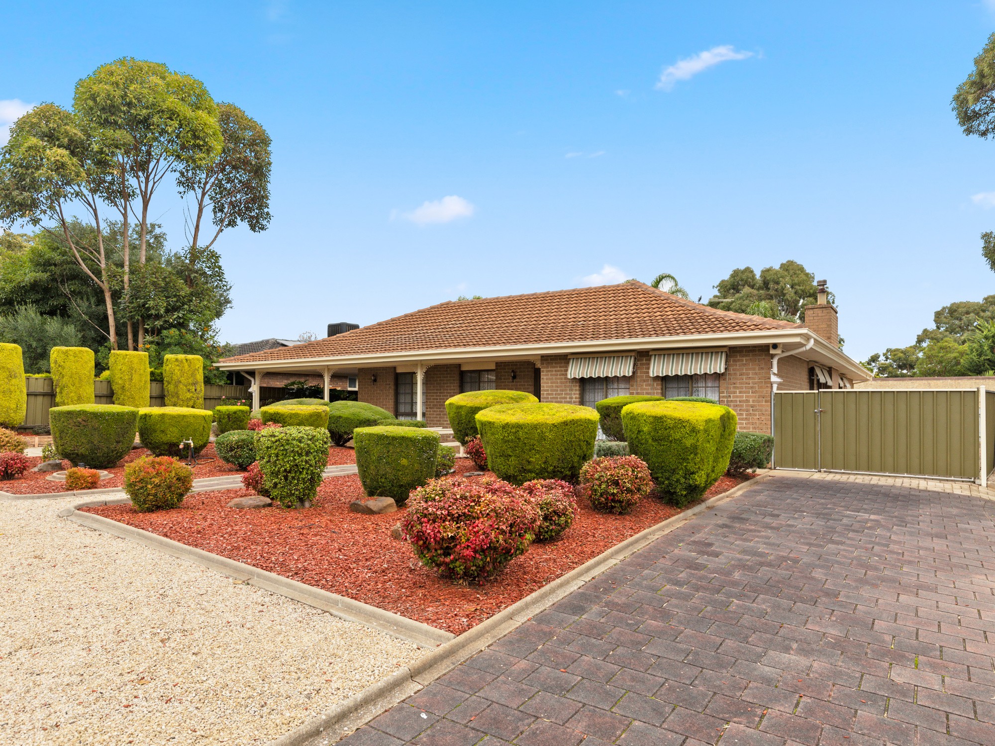2 Roxanne Street, Happy Valley, SA 5159