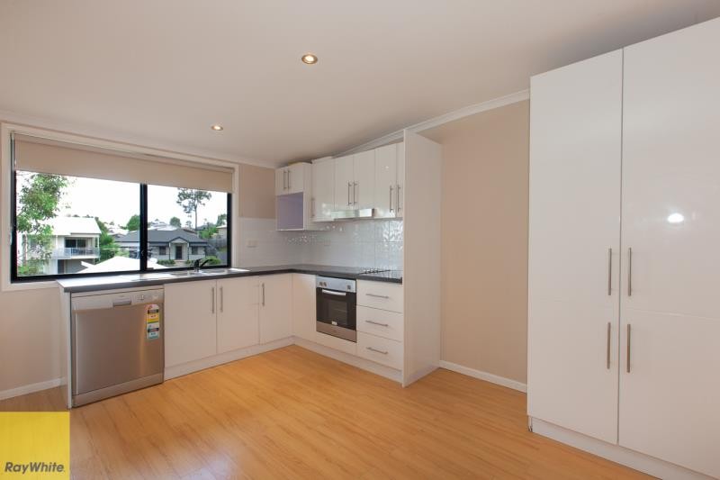 5 Emerald Crescent, Springfield, QLD 4300