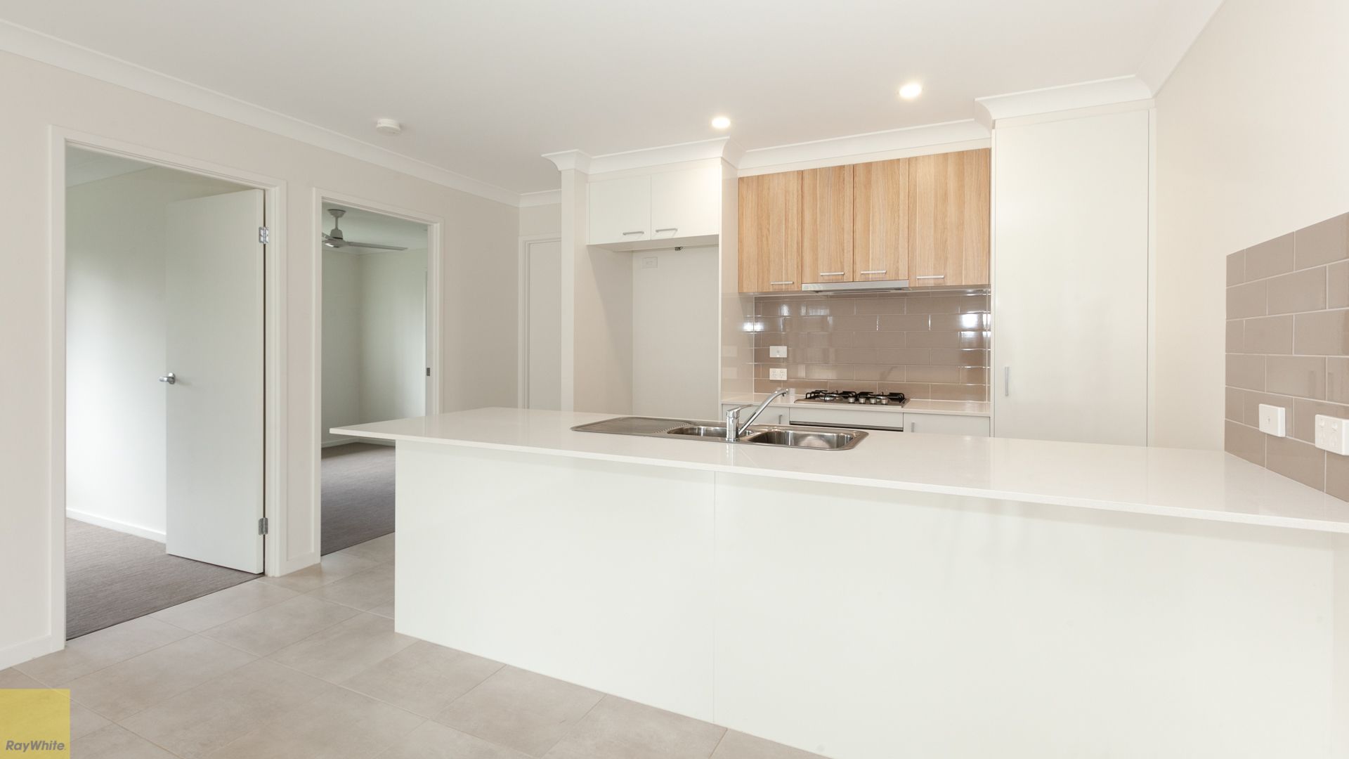 1/3 Ellie Court (1/39 Station Road) Lot 3, Loganlea, QLD 4131