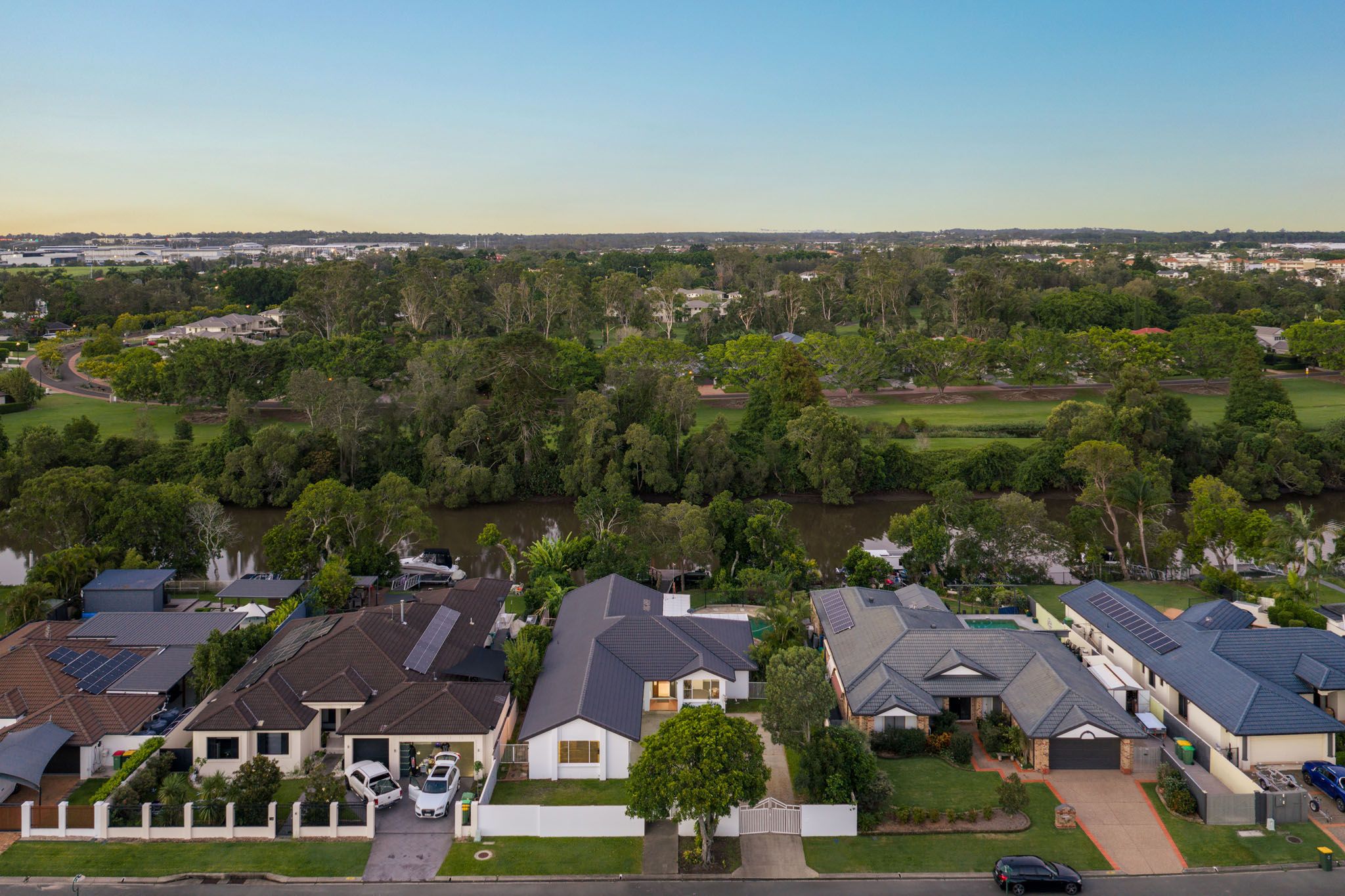 28 Saltwater Terrace, Helensvale, QLD 4212