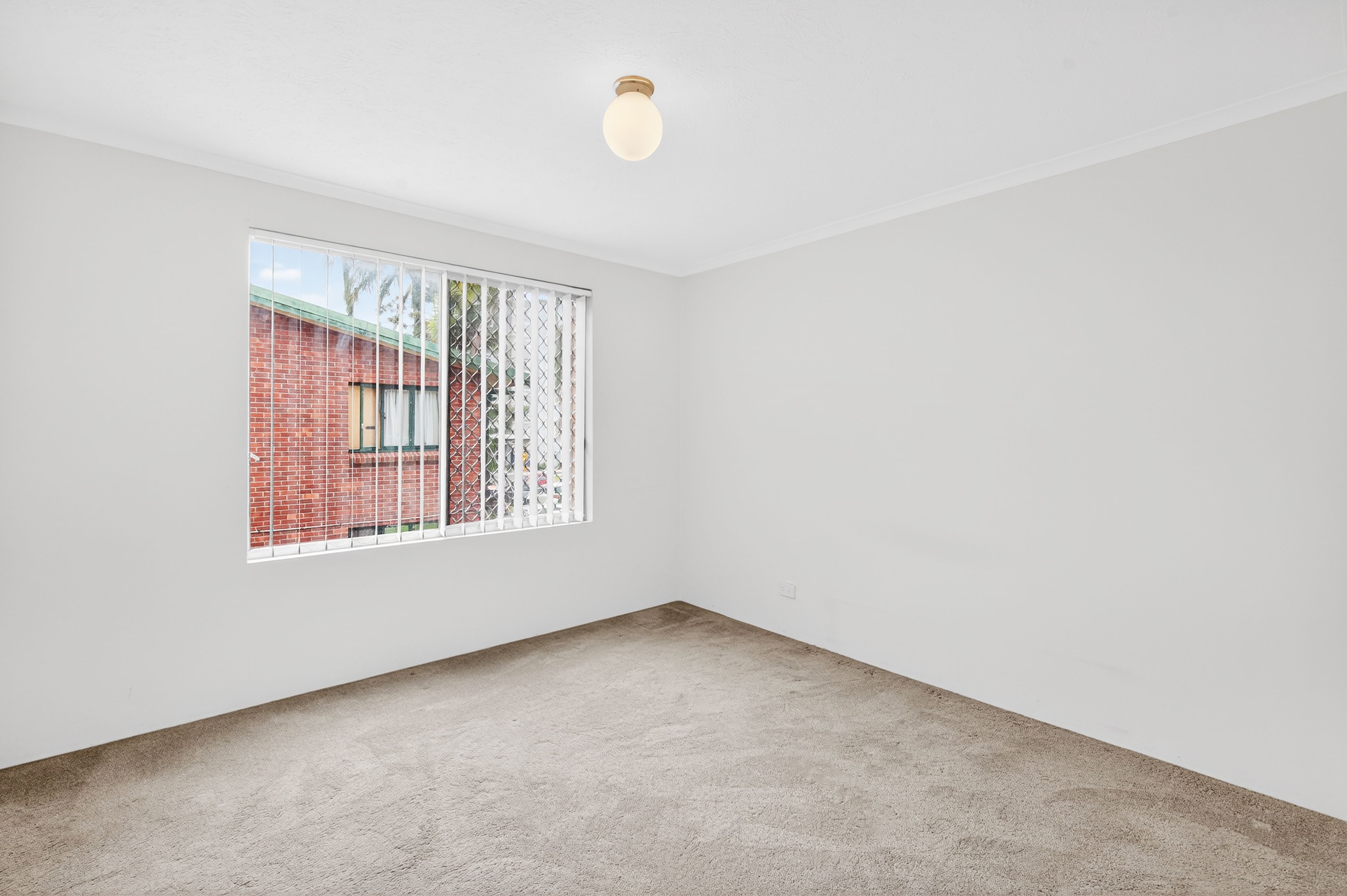2/25 White Street — photo 6 of 12
