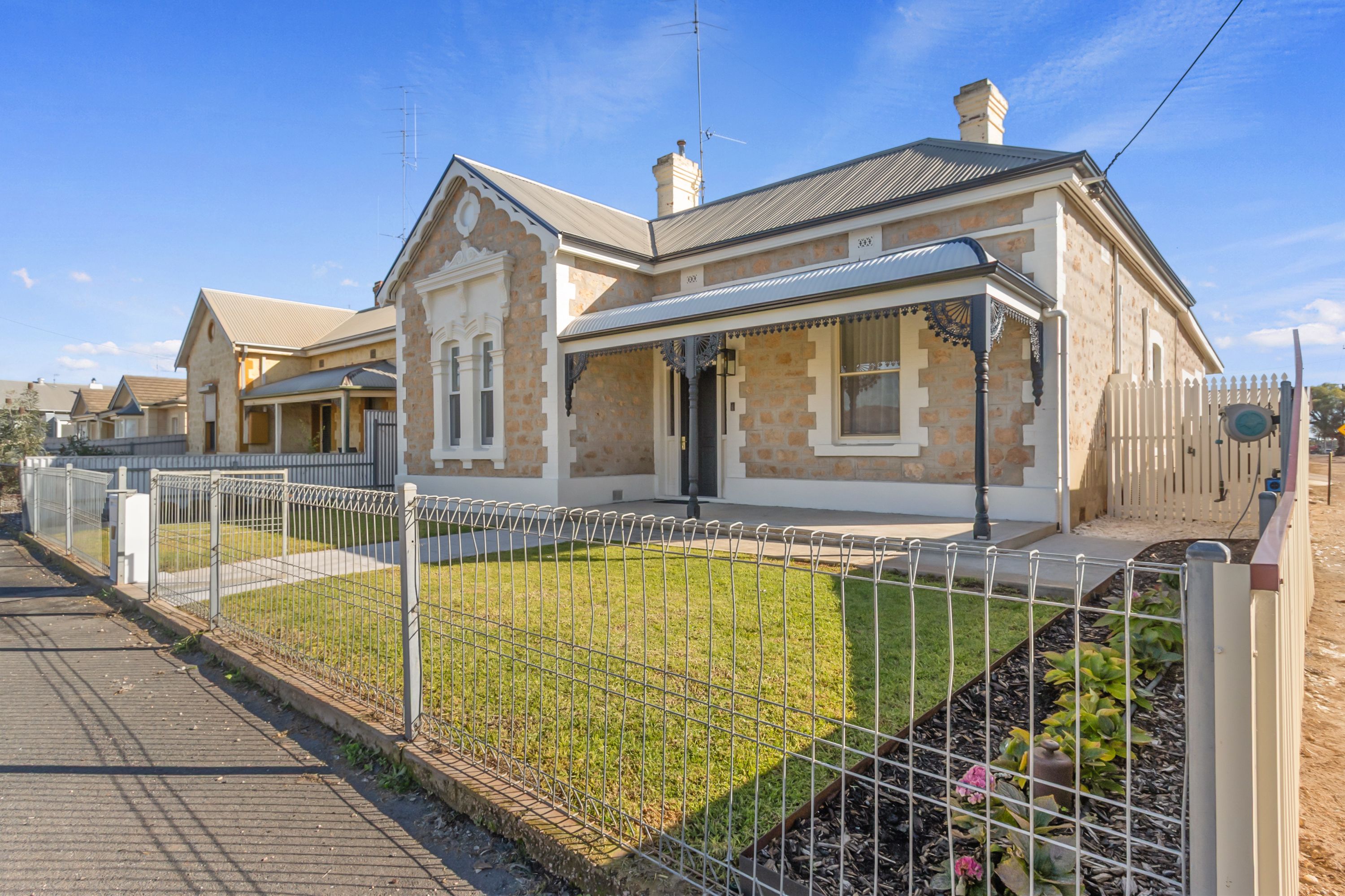 17 Forster Street — photo 7 of 30