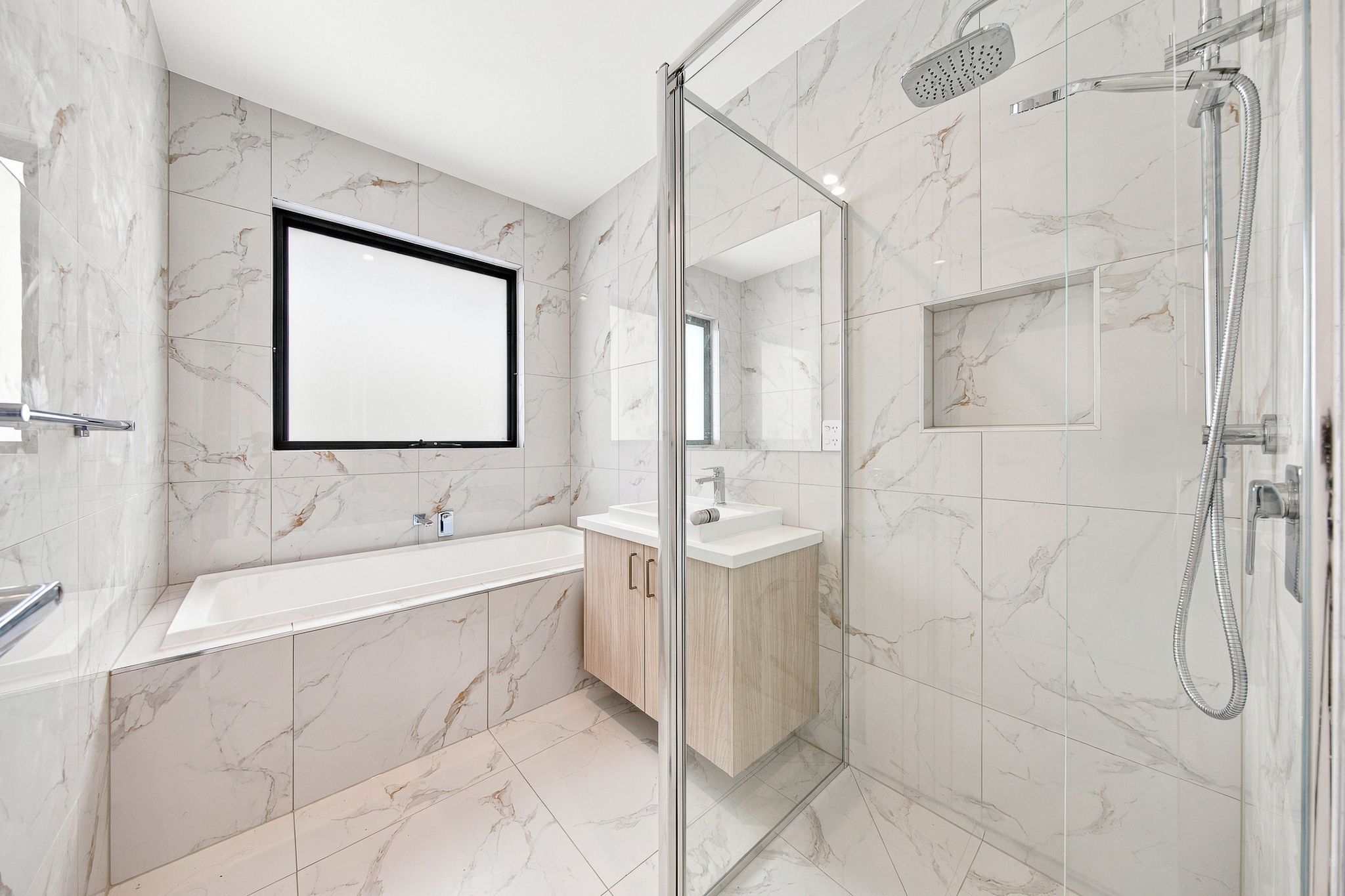99 Goldfields Boulevard — photo 10 of 13