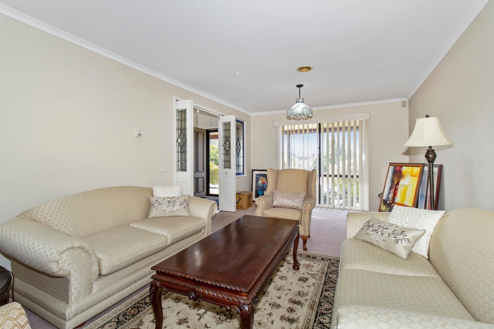1/24 Armstrong Drive, Rowville, VIC 3178