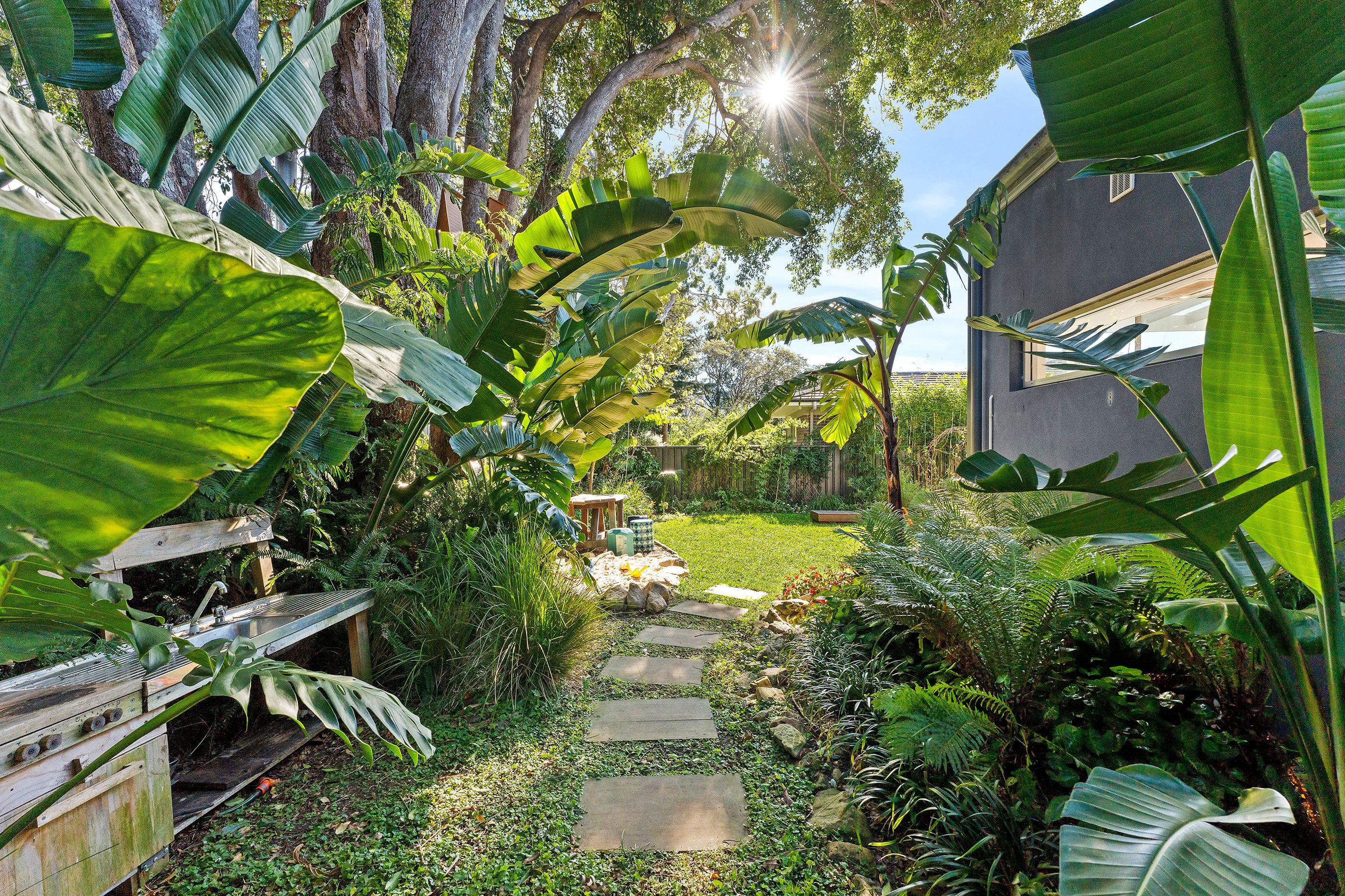 2A Dobinson Street — photo 5 of 11