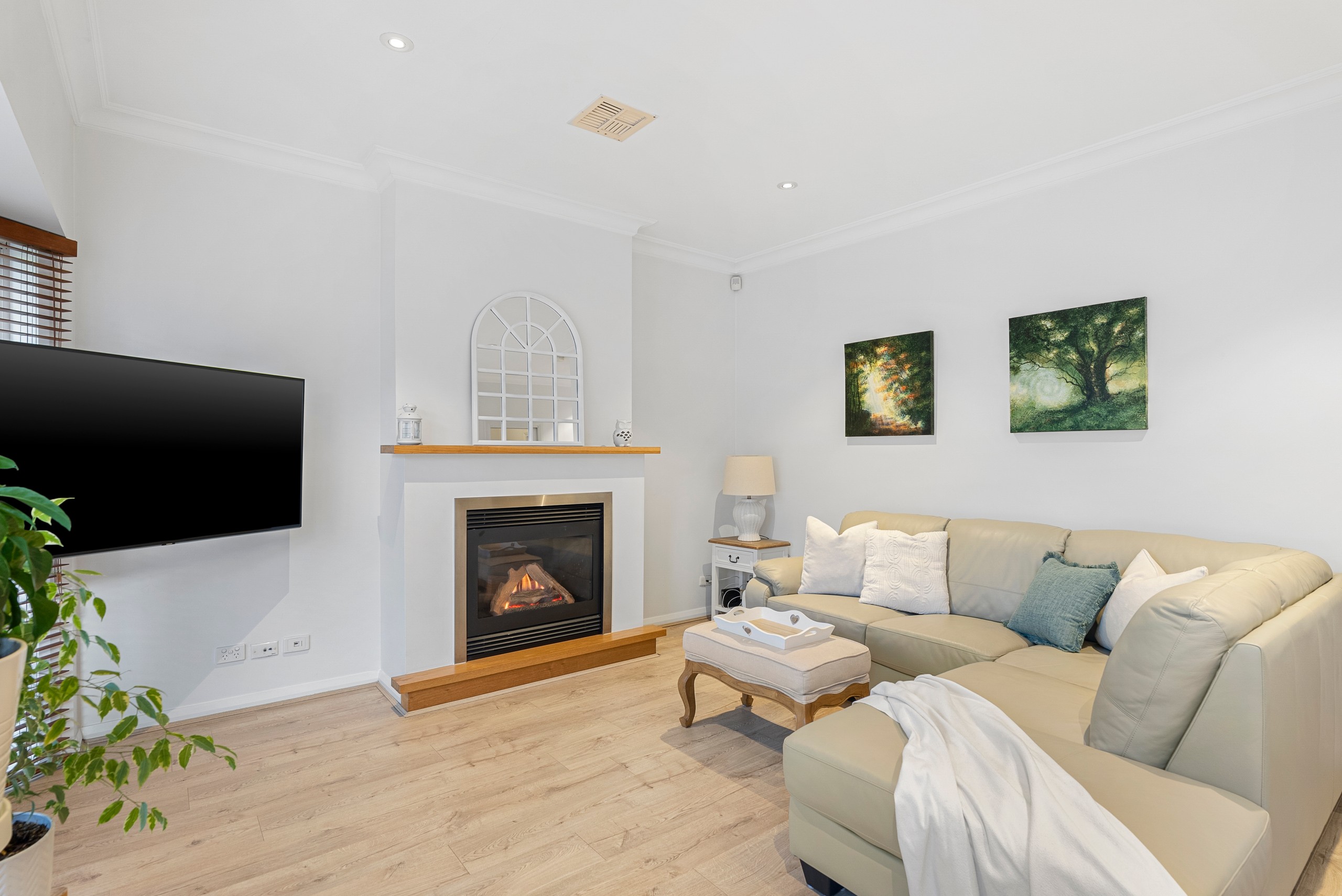 8 Nectar Mews, Knoxfield, VIC 3180