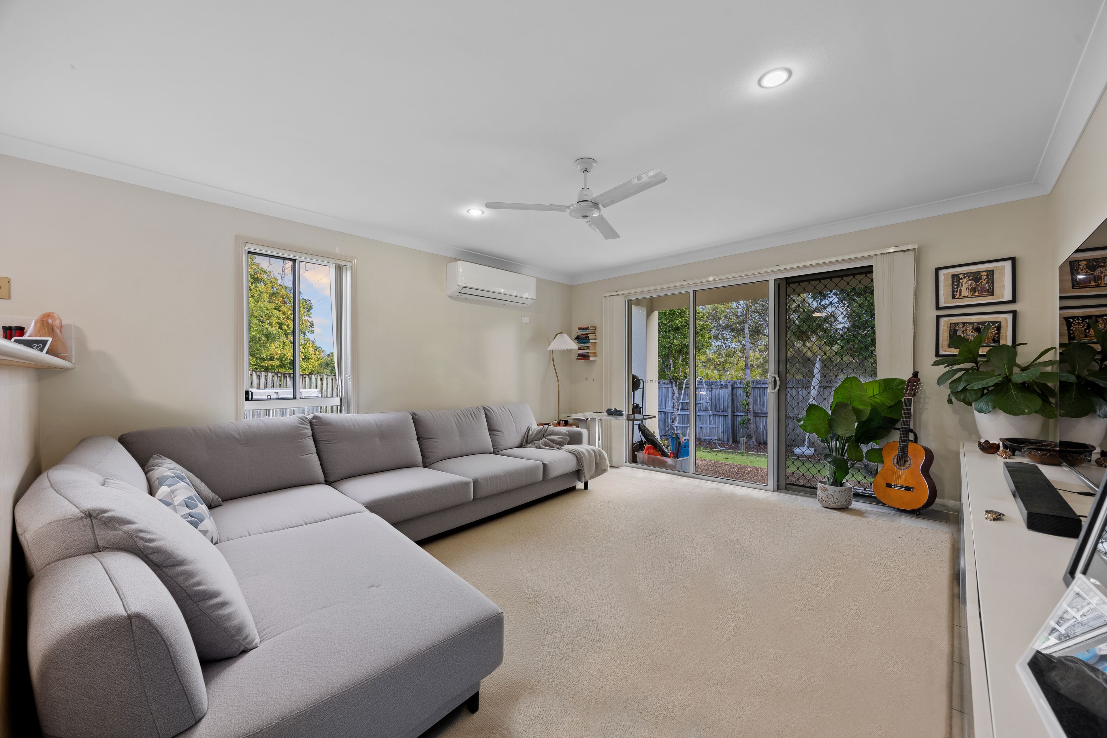 7 Solitaire Place — photo 6 of 23