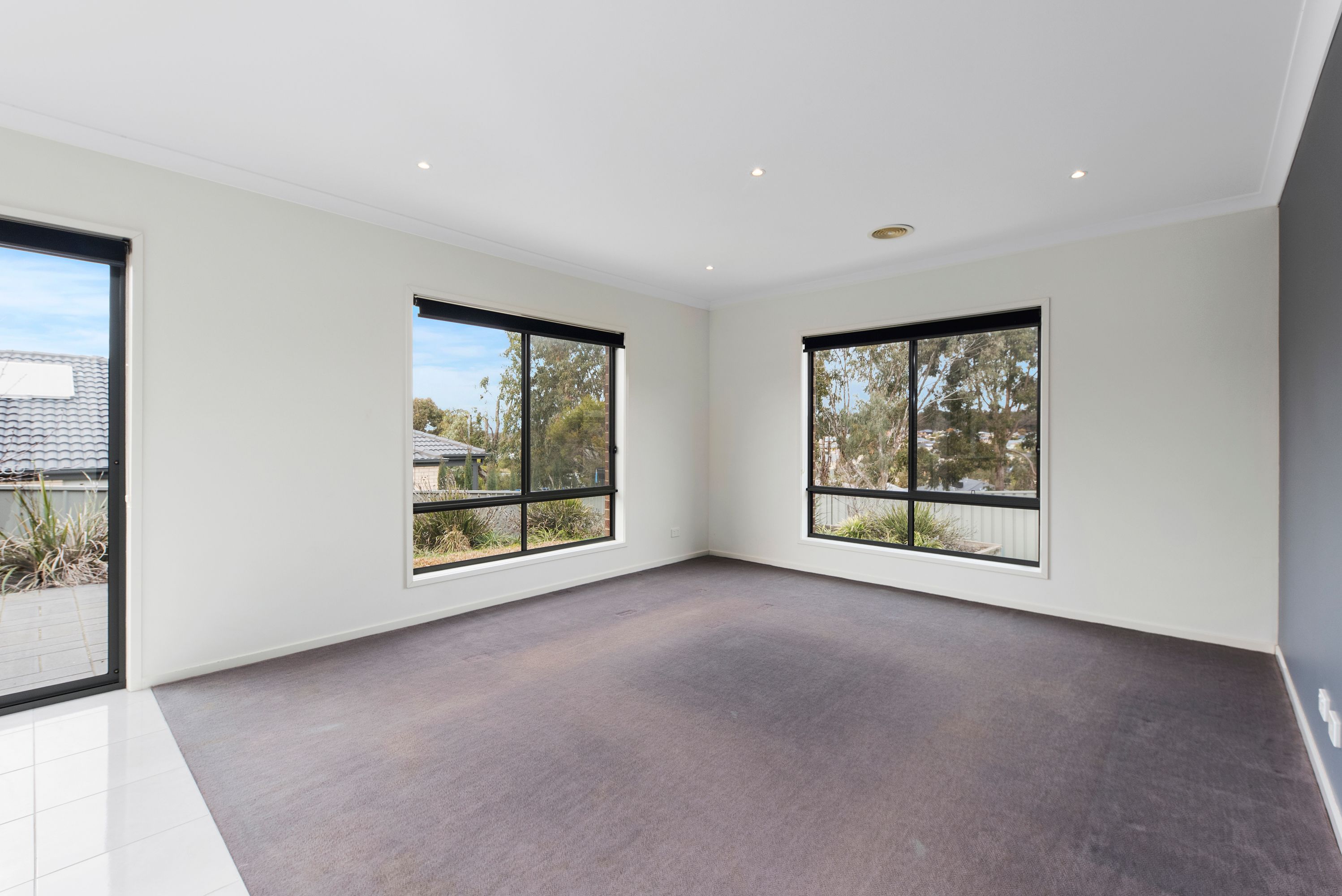 9 Poorinda Crescent, Kangaroo Flat, VIC 3555