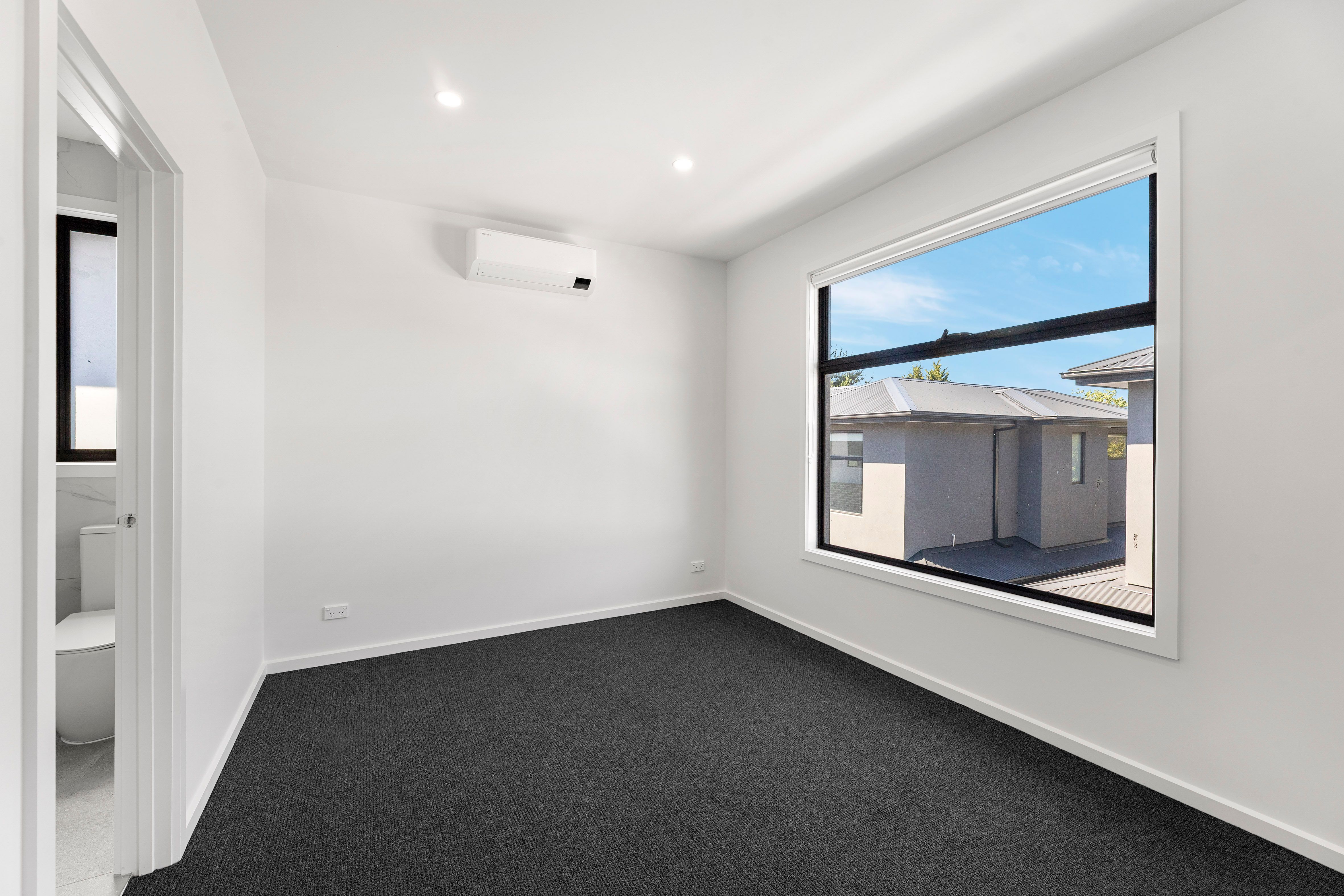2/114 Porter Road — photo 4 of 6