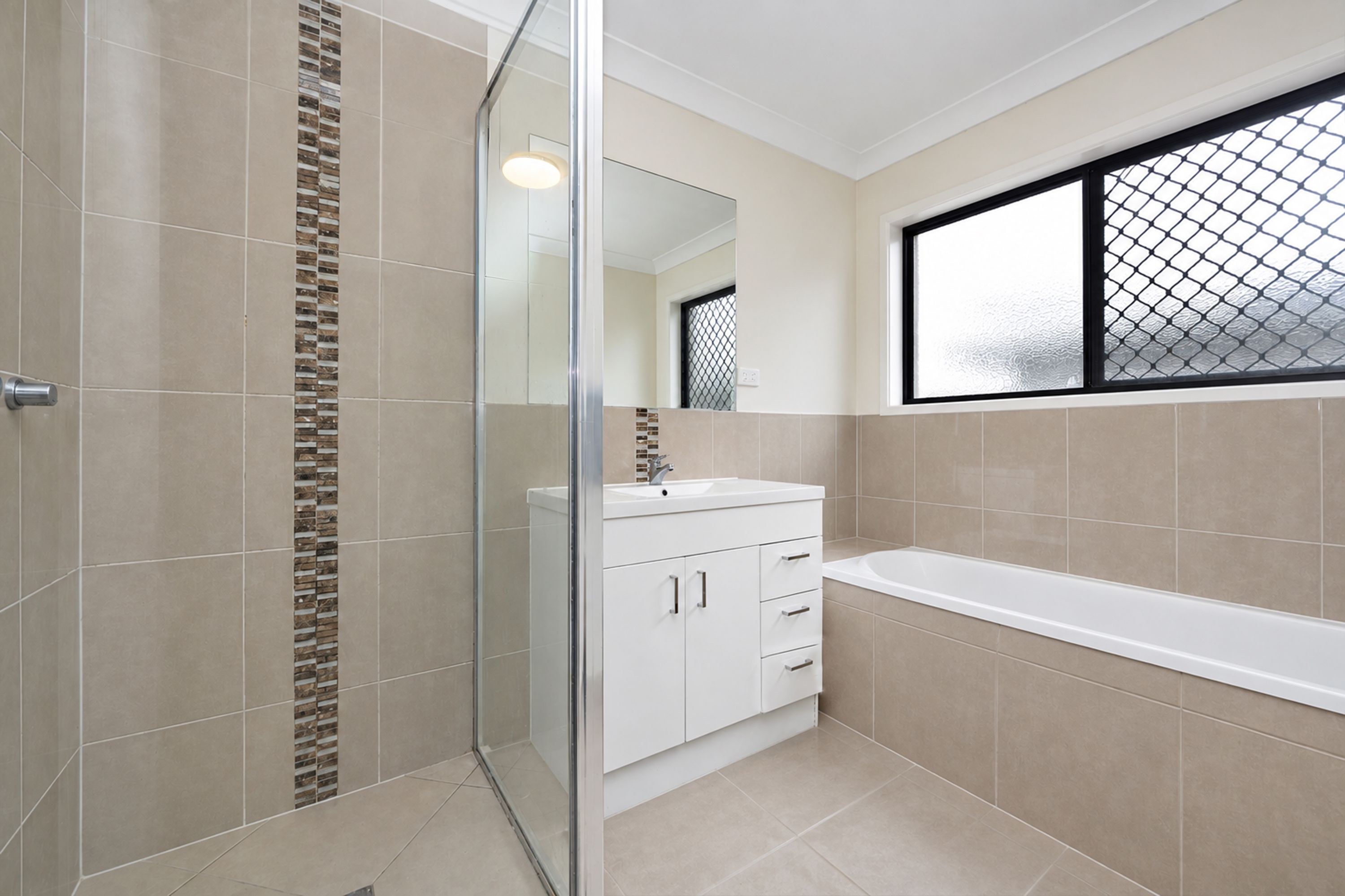1593 Riverway Drive — photo 5 of 14