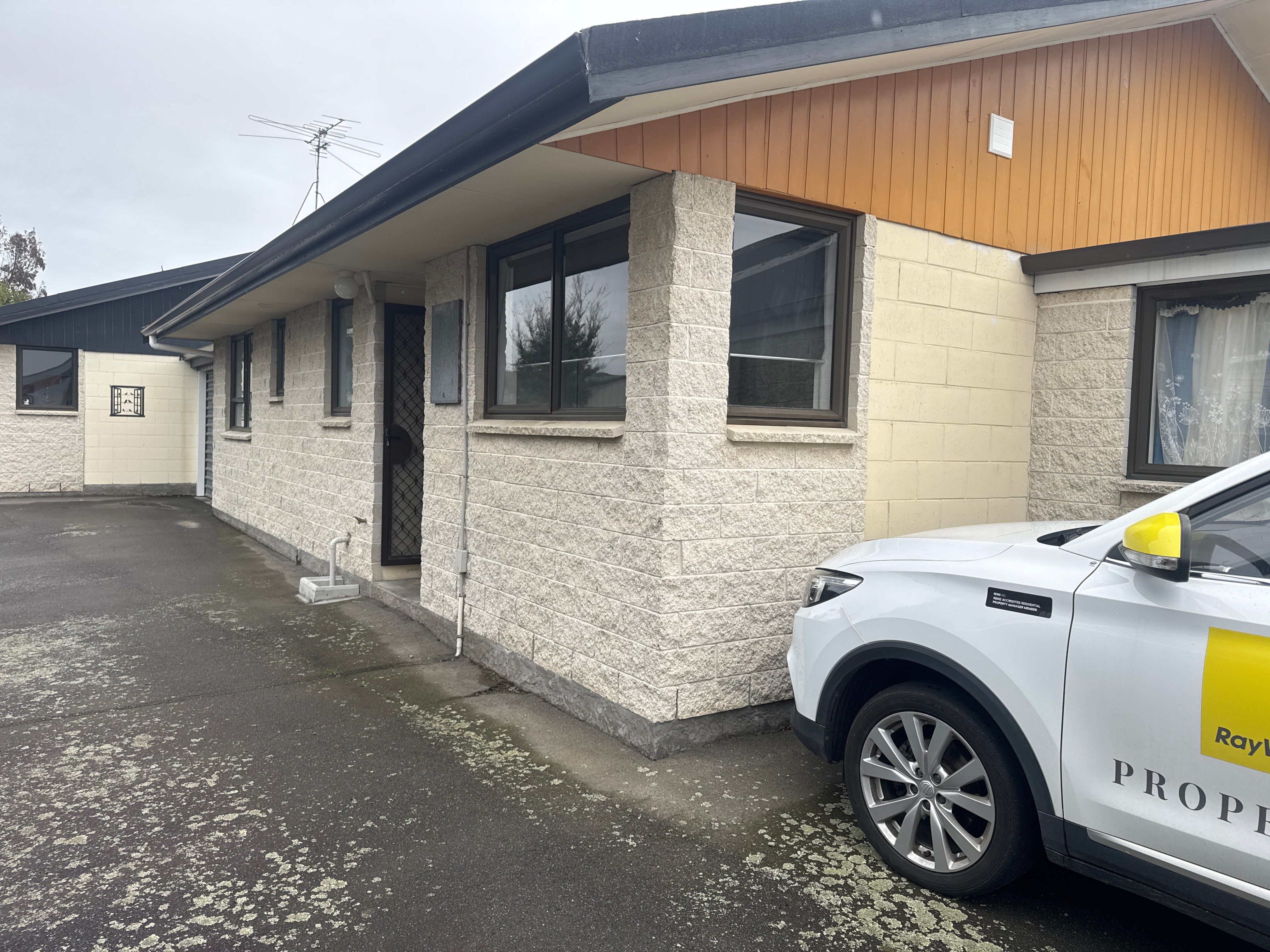 2 Bedroom Flat 4