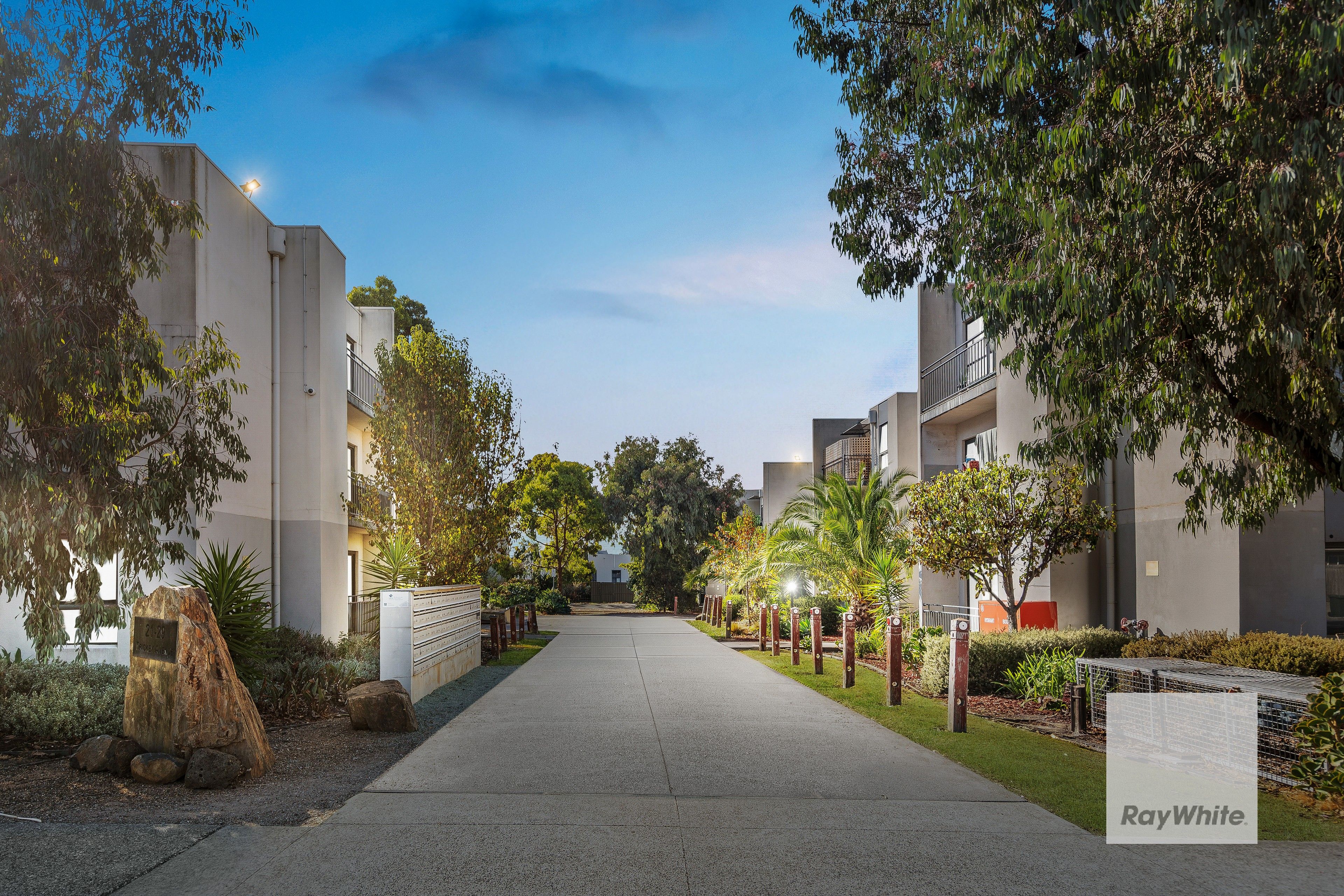 2/21-29 Trickey Avenue, Sydenham, VIC 3037