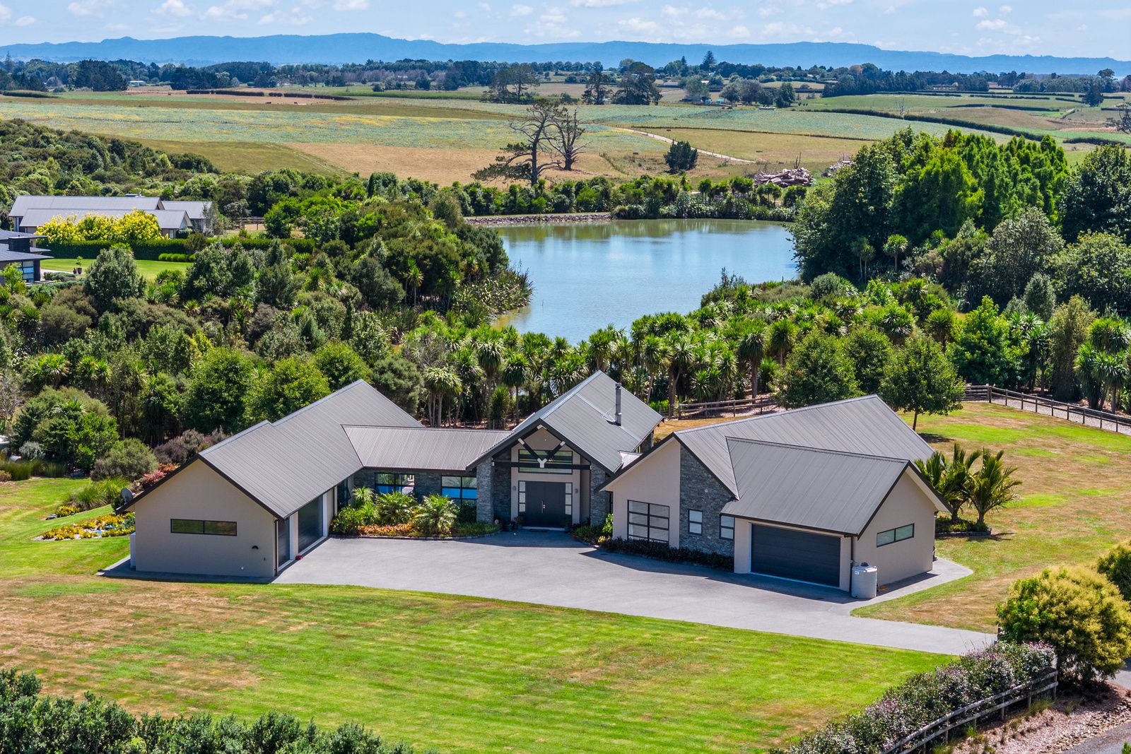 64 Bushlake Way, Kingseat, Papakura