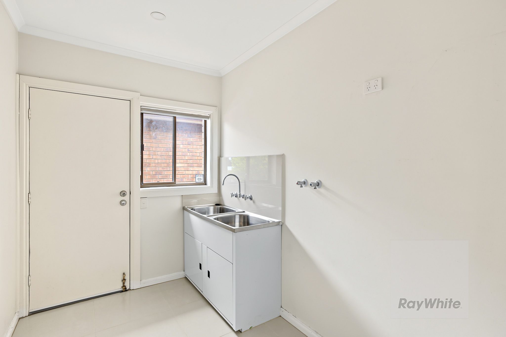 11 Olea Court — photo 9 of 17