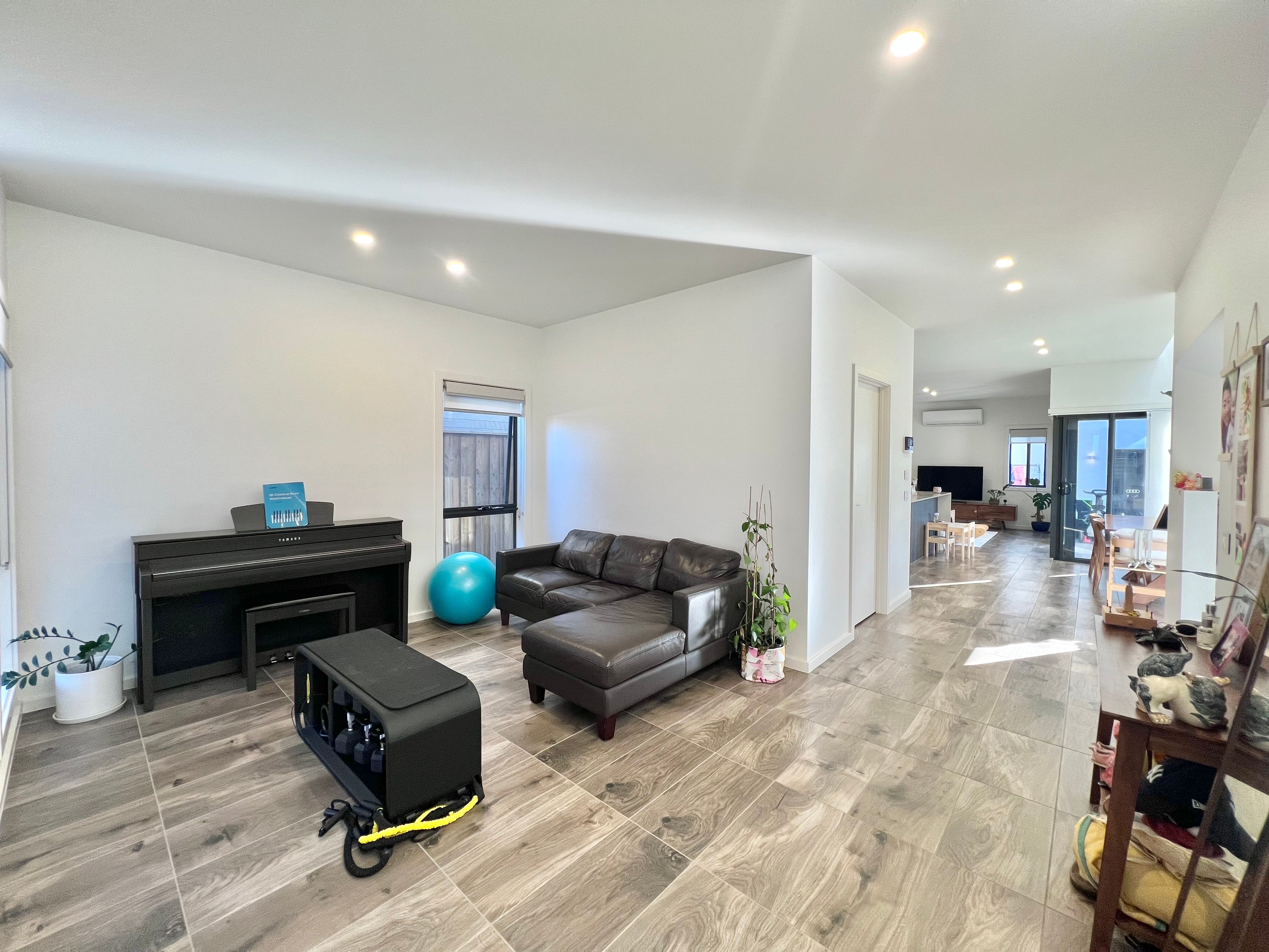 35 Paxton Street, GLEDSWOOD HILLS, NSW 2557