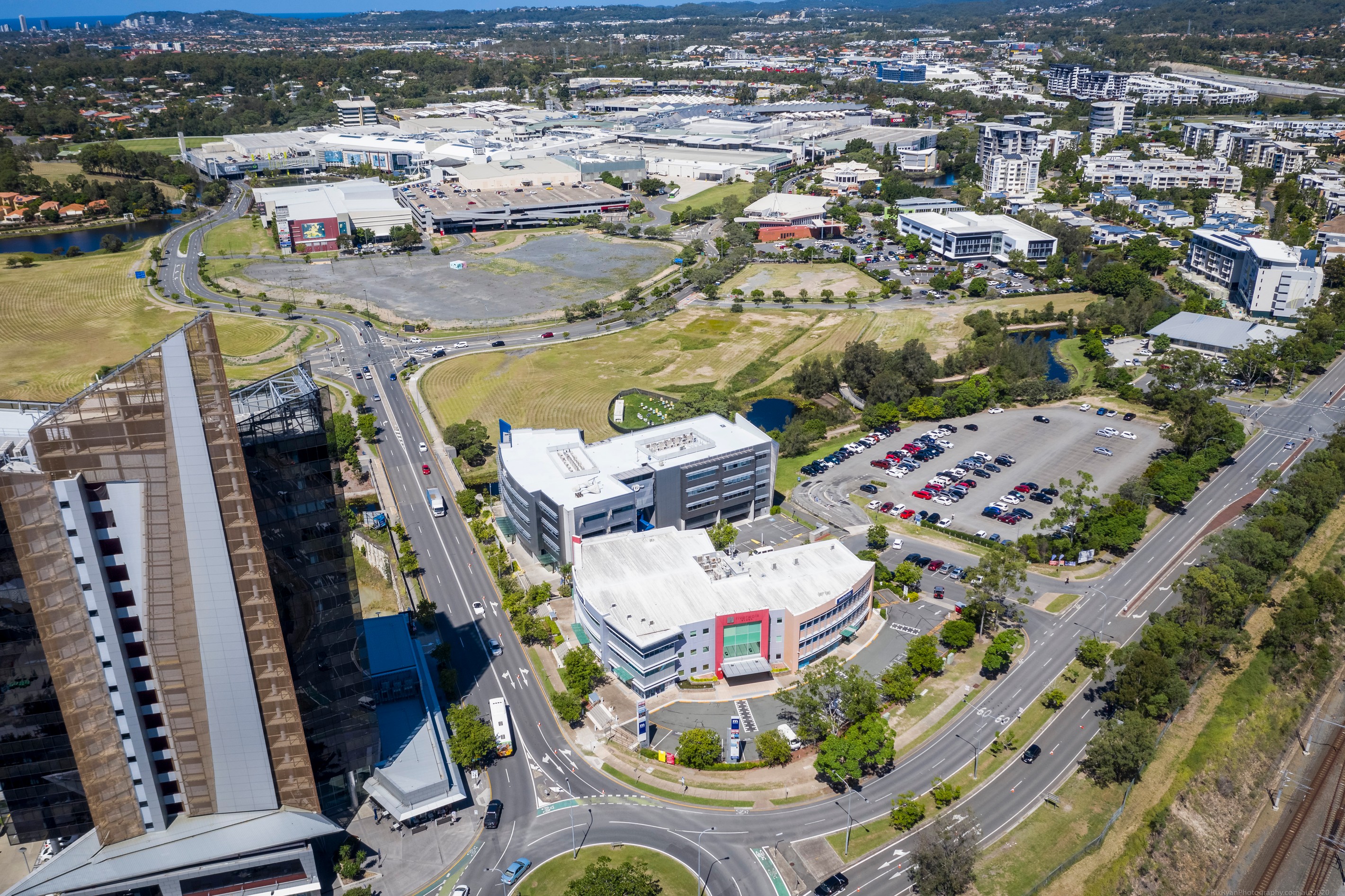 5/2 Waterfront Place, Robina, QLD 4226