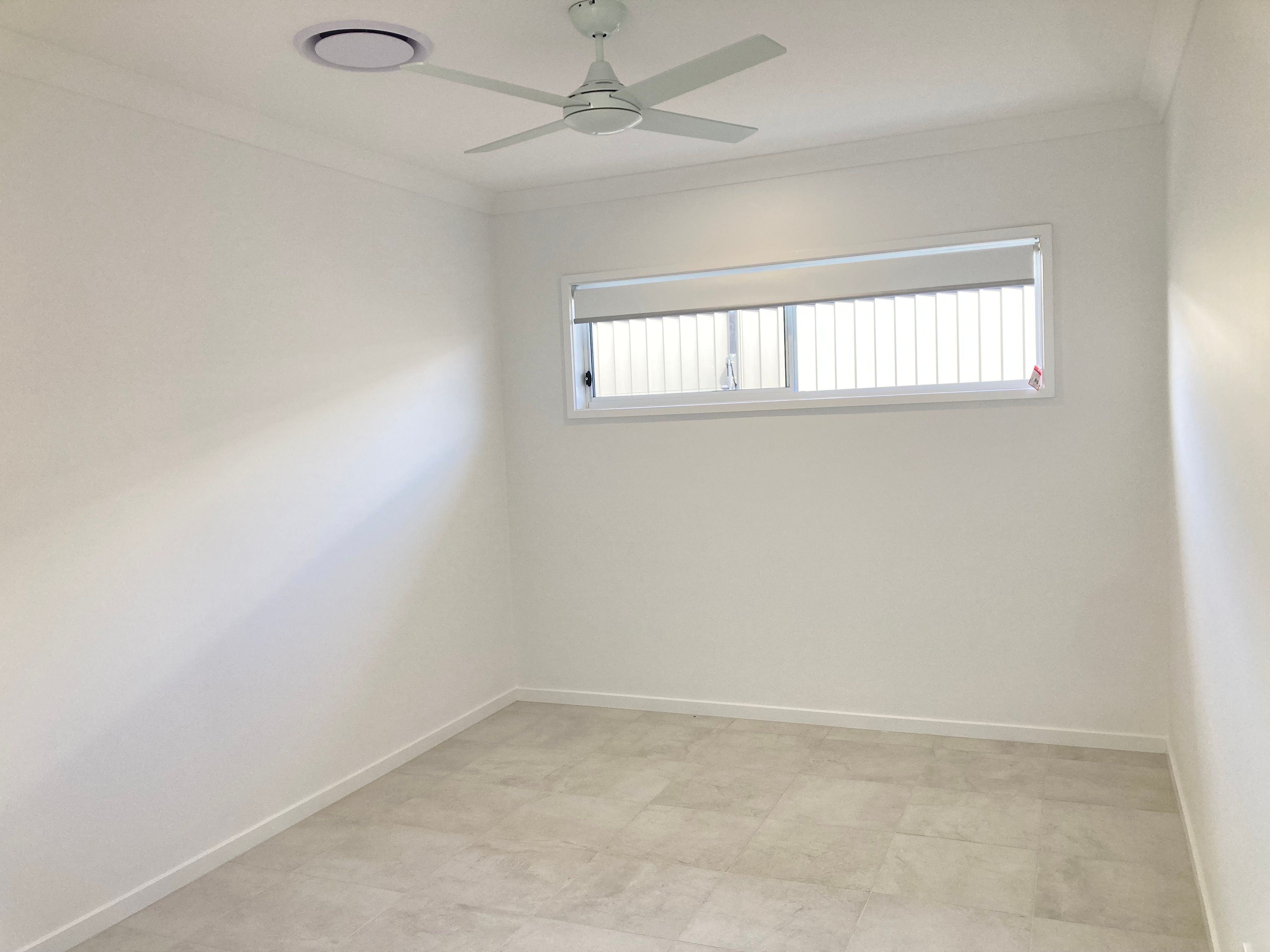 26 Lobella Crescent — photo 8 of 16