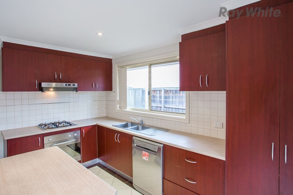 2/111-113 Pecks Road, Sydenham, VIC 3037