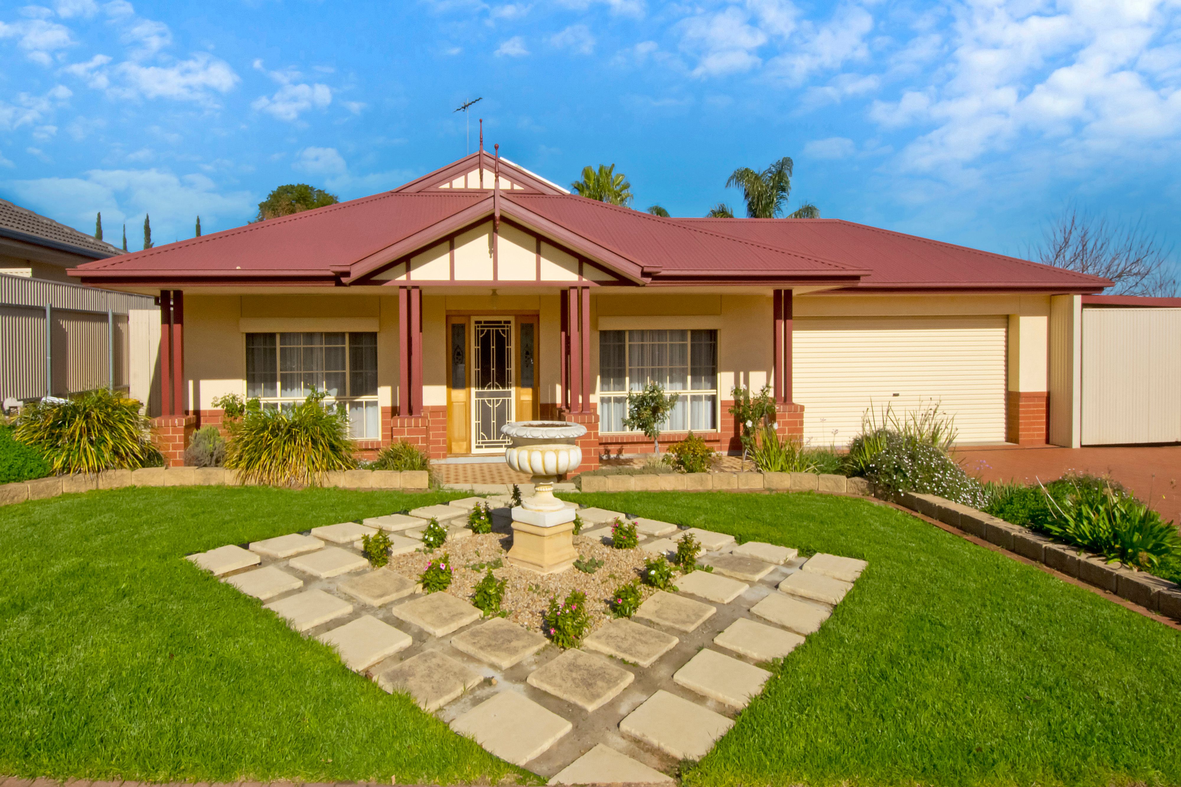 8 Lancelot Street, Blakeview SA 5114