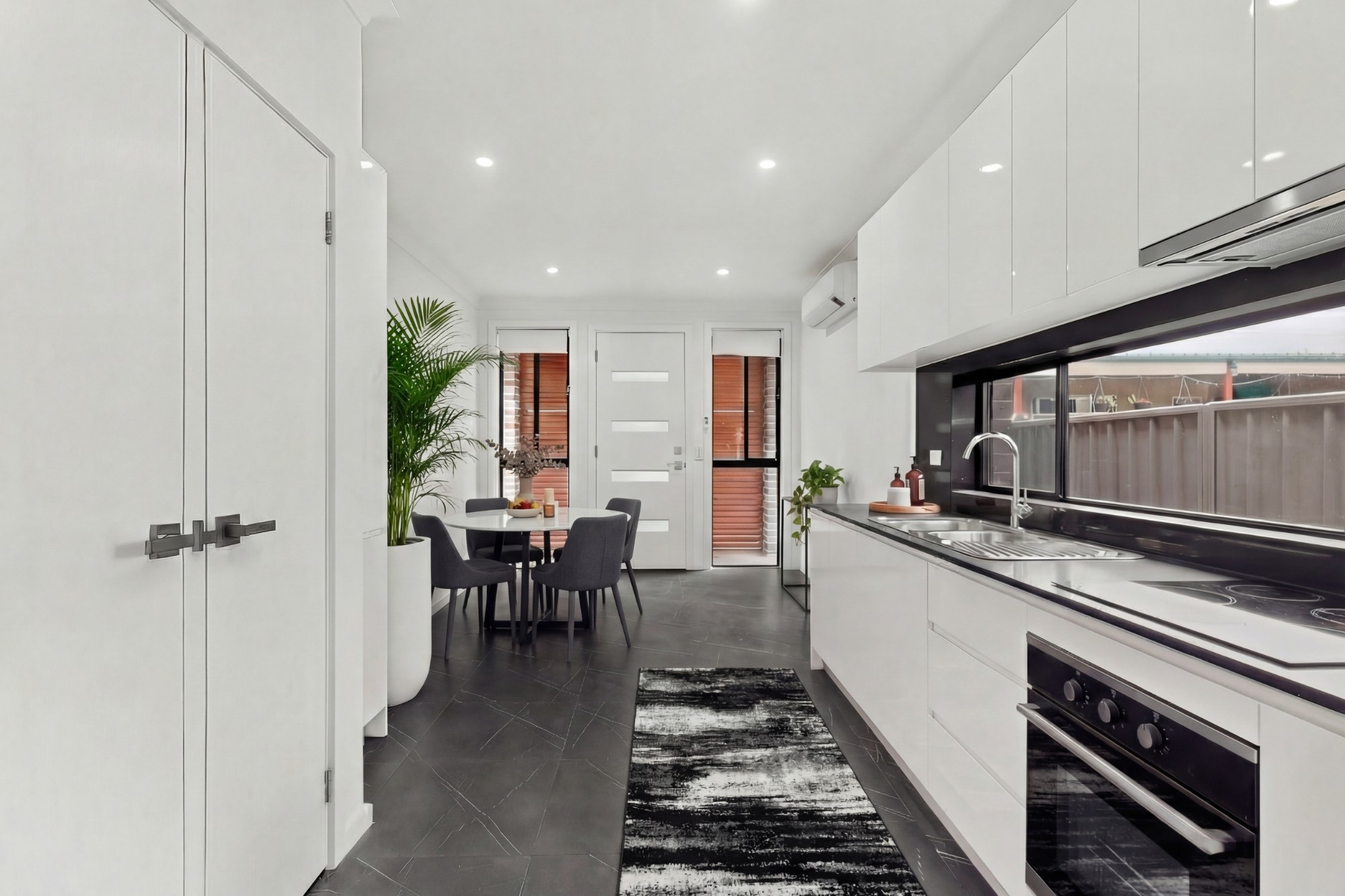 16A Halmahera Crescent, Lethbridge Park, NSW 2770