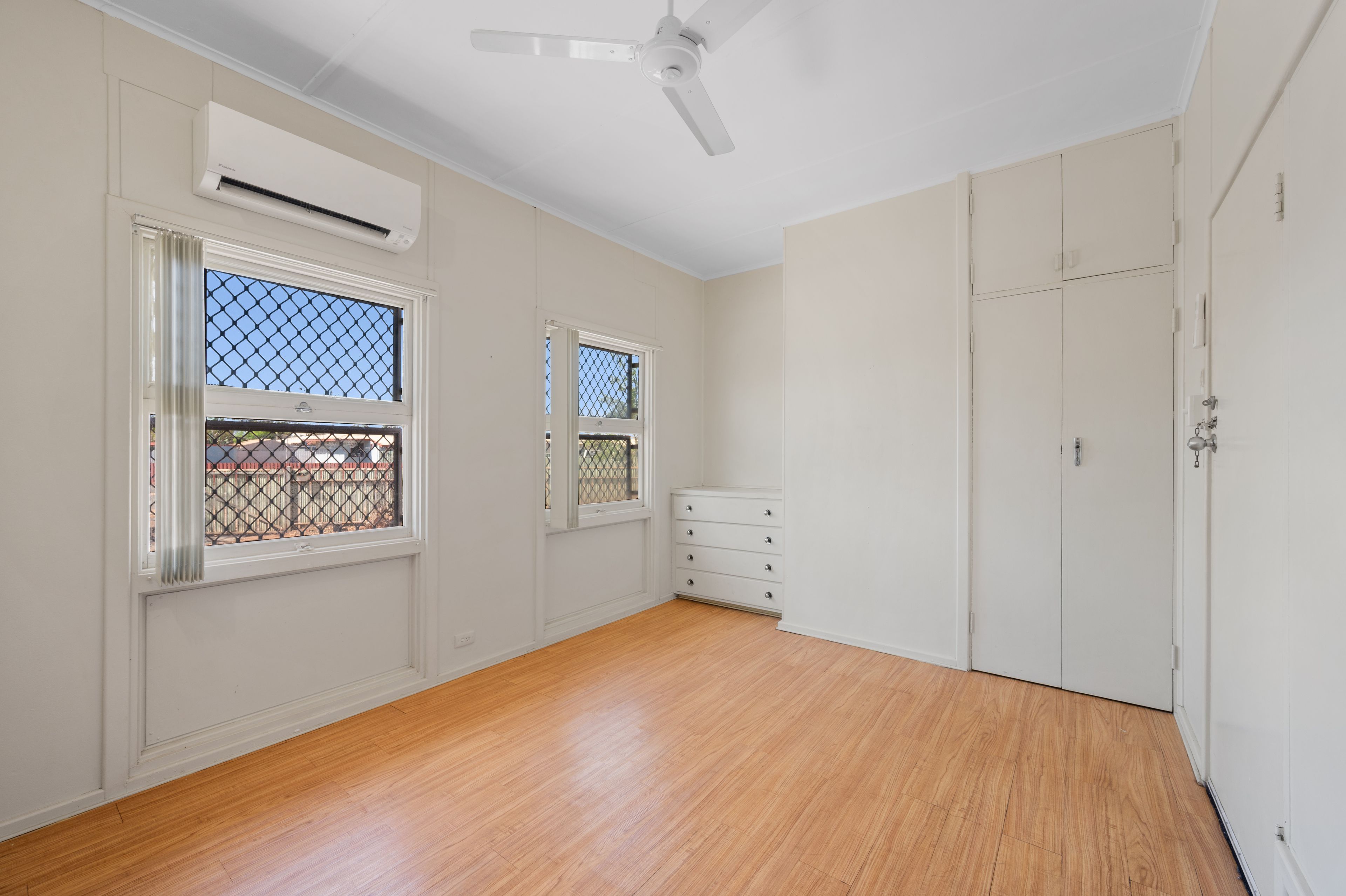 38 Pedlar Street — photo 9 of 29