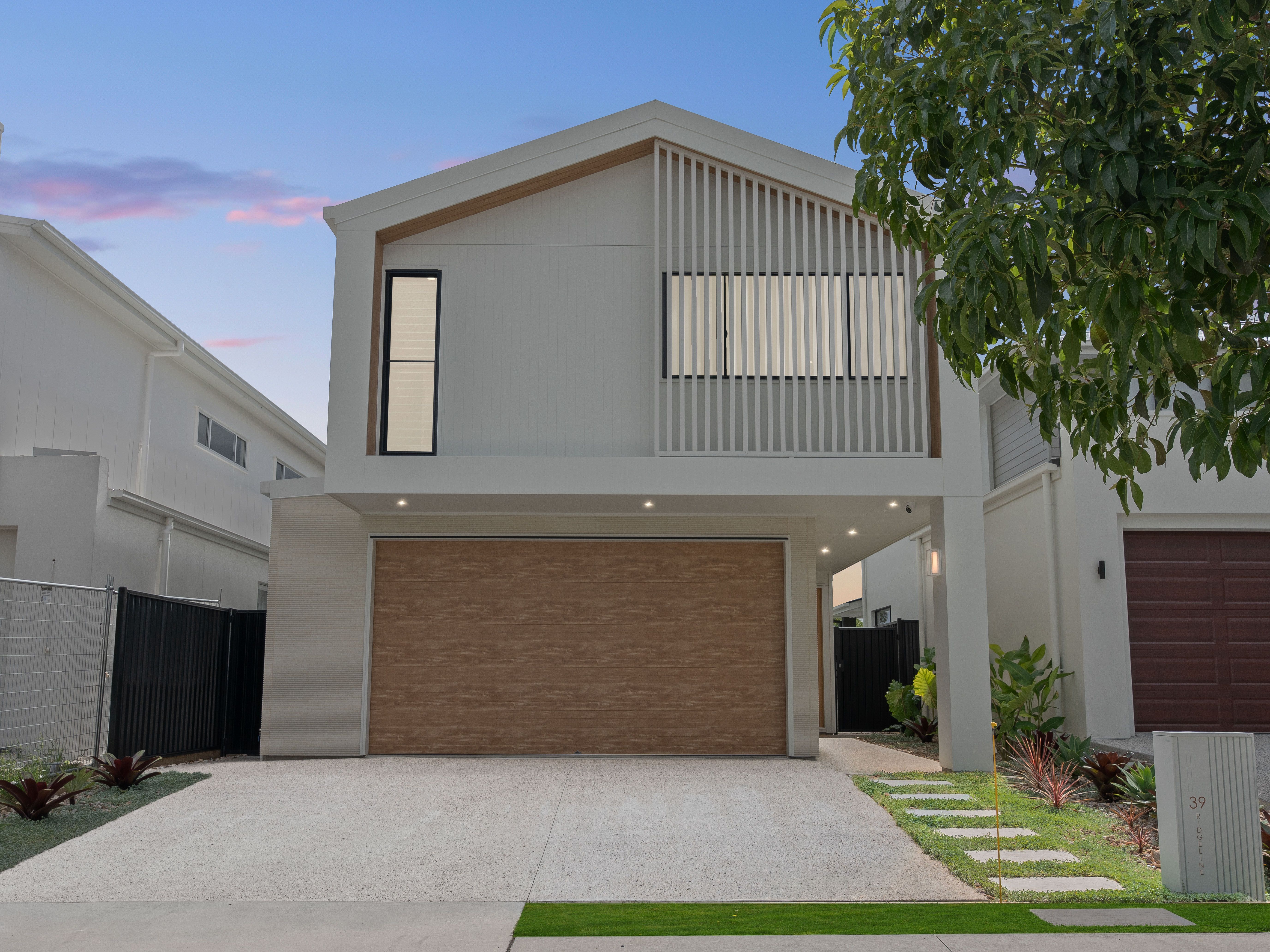 39 Ridgeline Way, Keperra, QLD 4054