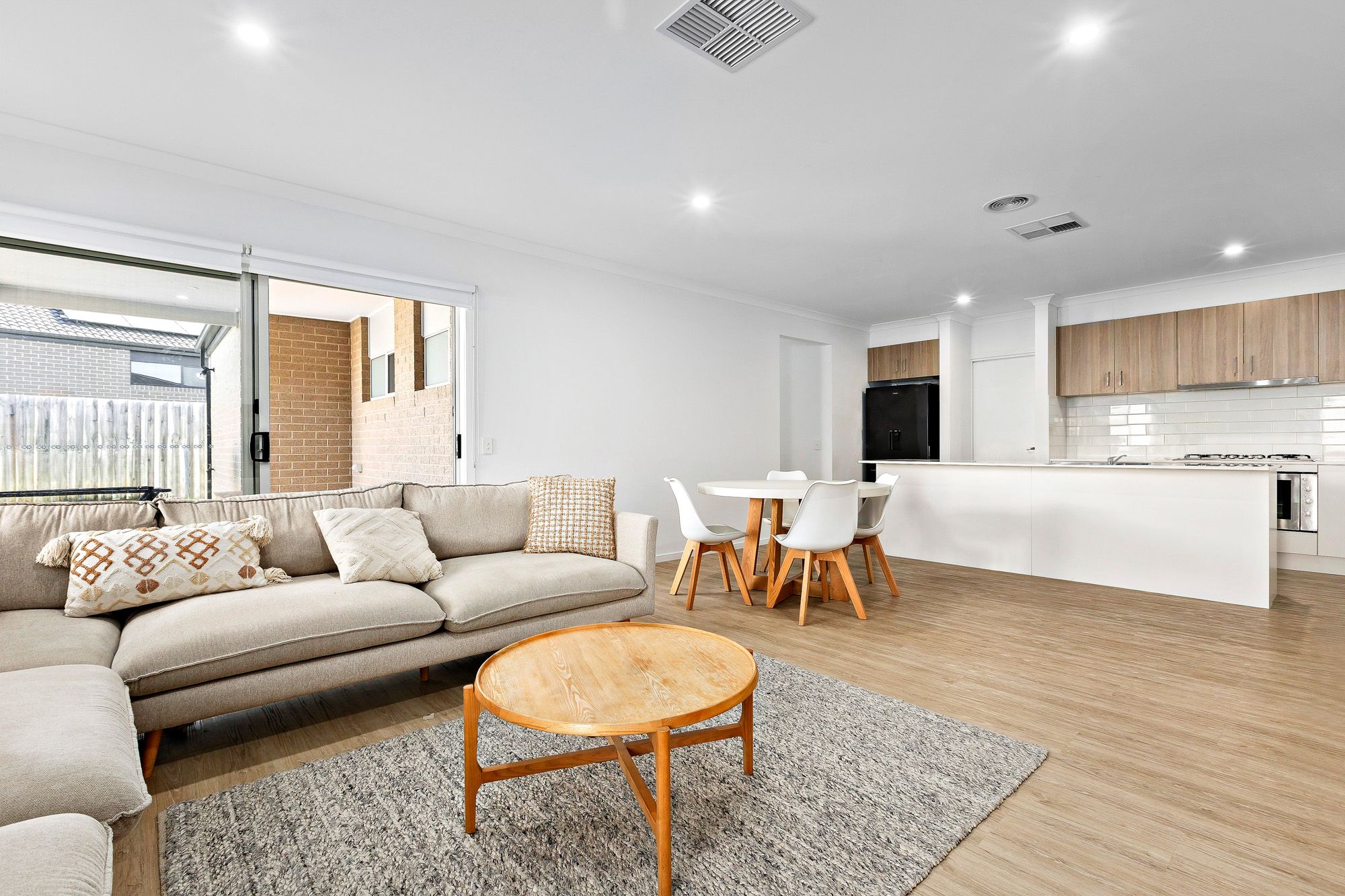 5 Alto Crescent — photo 2 of 13