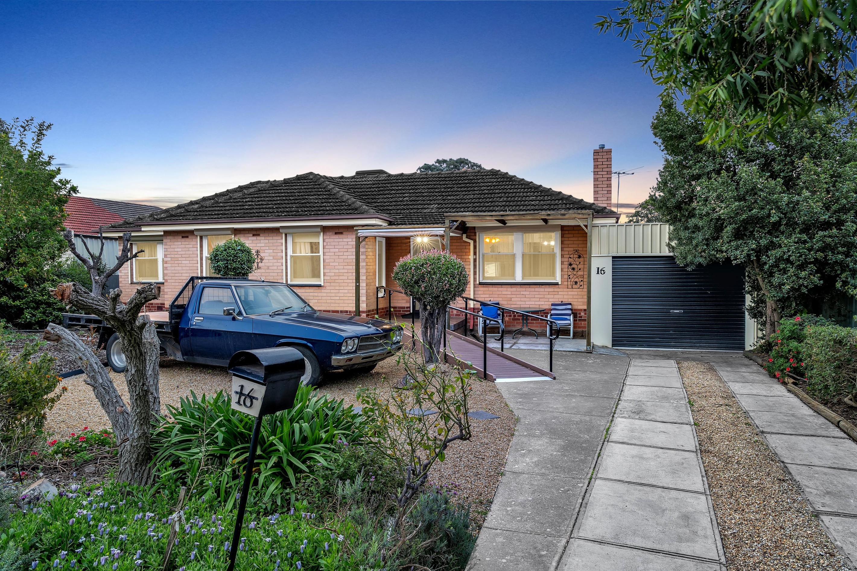 16 Burley Road, Elizabeth Vale, SA 5112