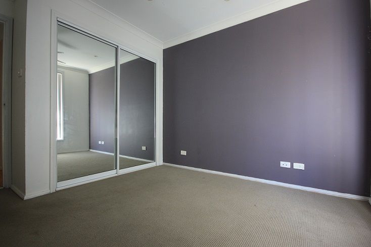 4 Nash Place, Currans Hill, NSW 2567
