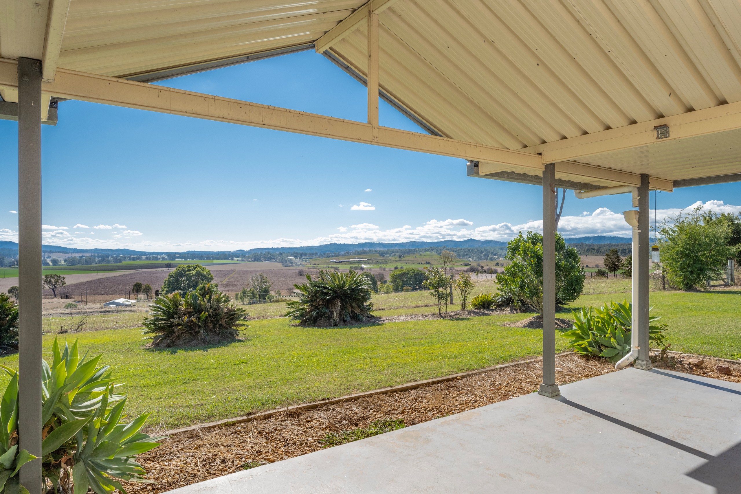 208 Oaky Creek Road, Oaky Creek, QLD 4285