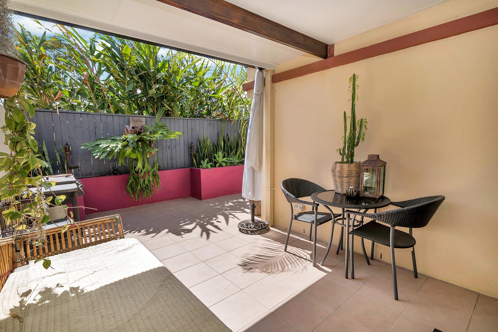 2/27 Heeb Street, Bundall, QLD 4217