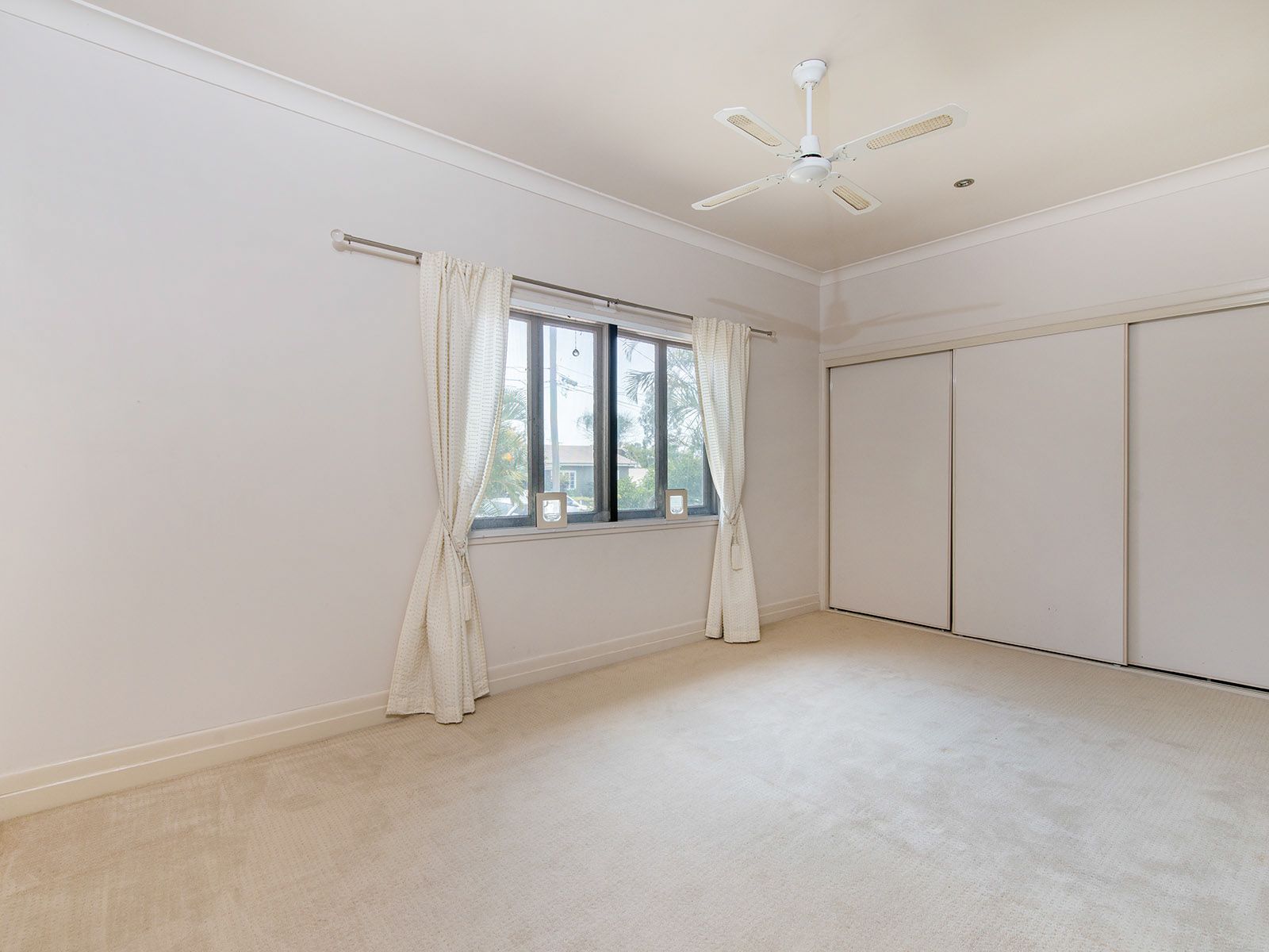 12 McEwan Street, Carina, QLD 4152