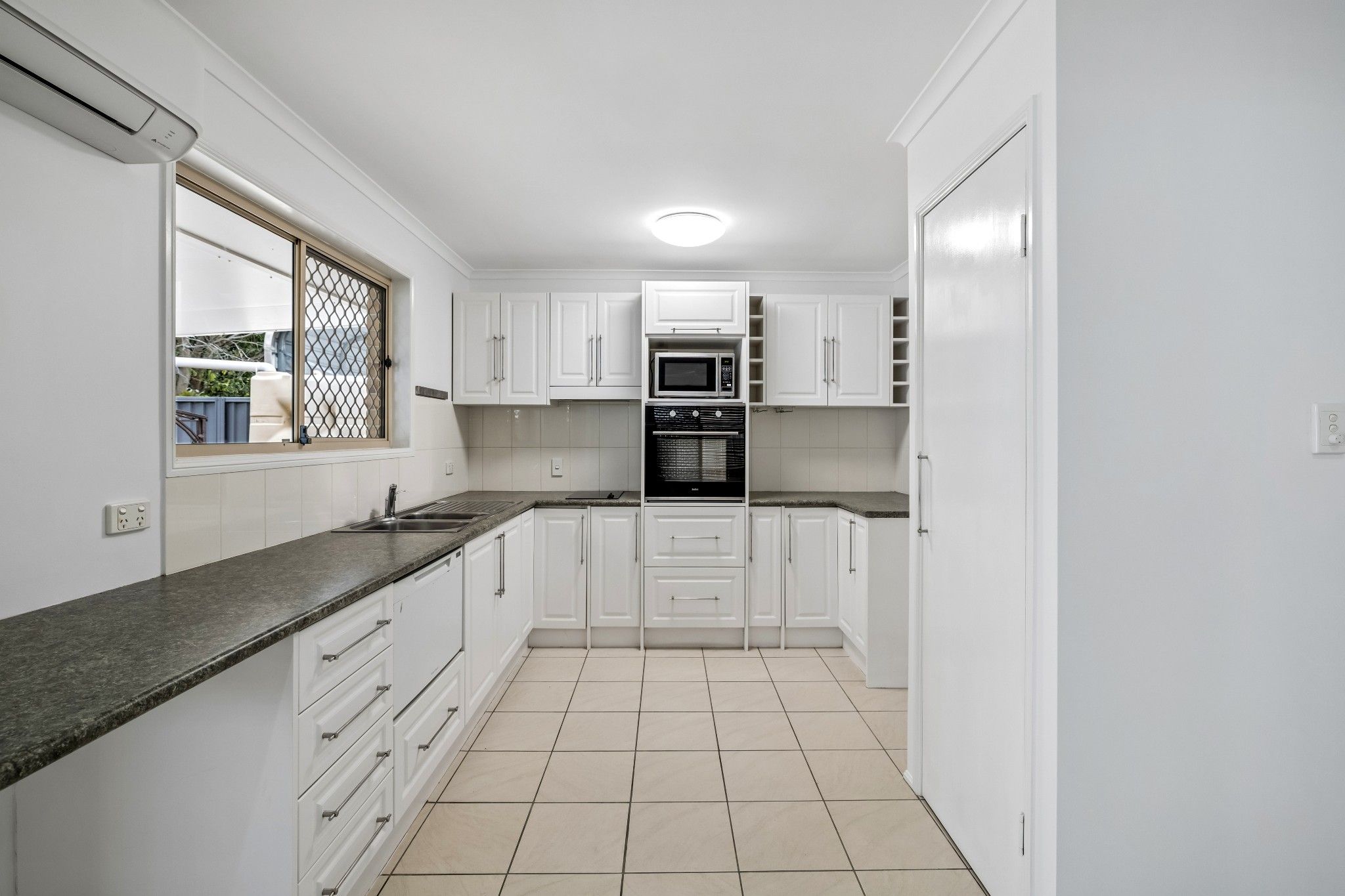 6 Mclennan Street — photo 7 of 29