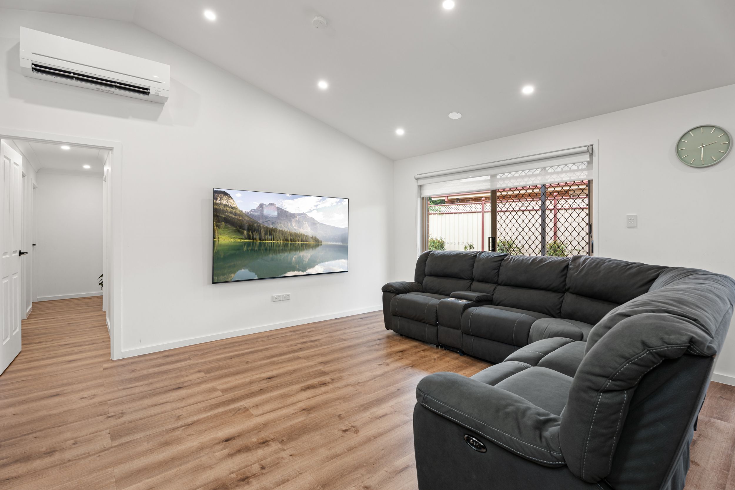 11 Bulu Drive, Glenmore Park, NSW