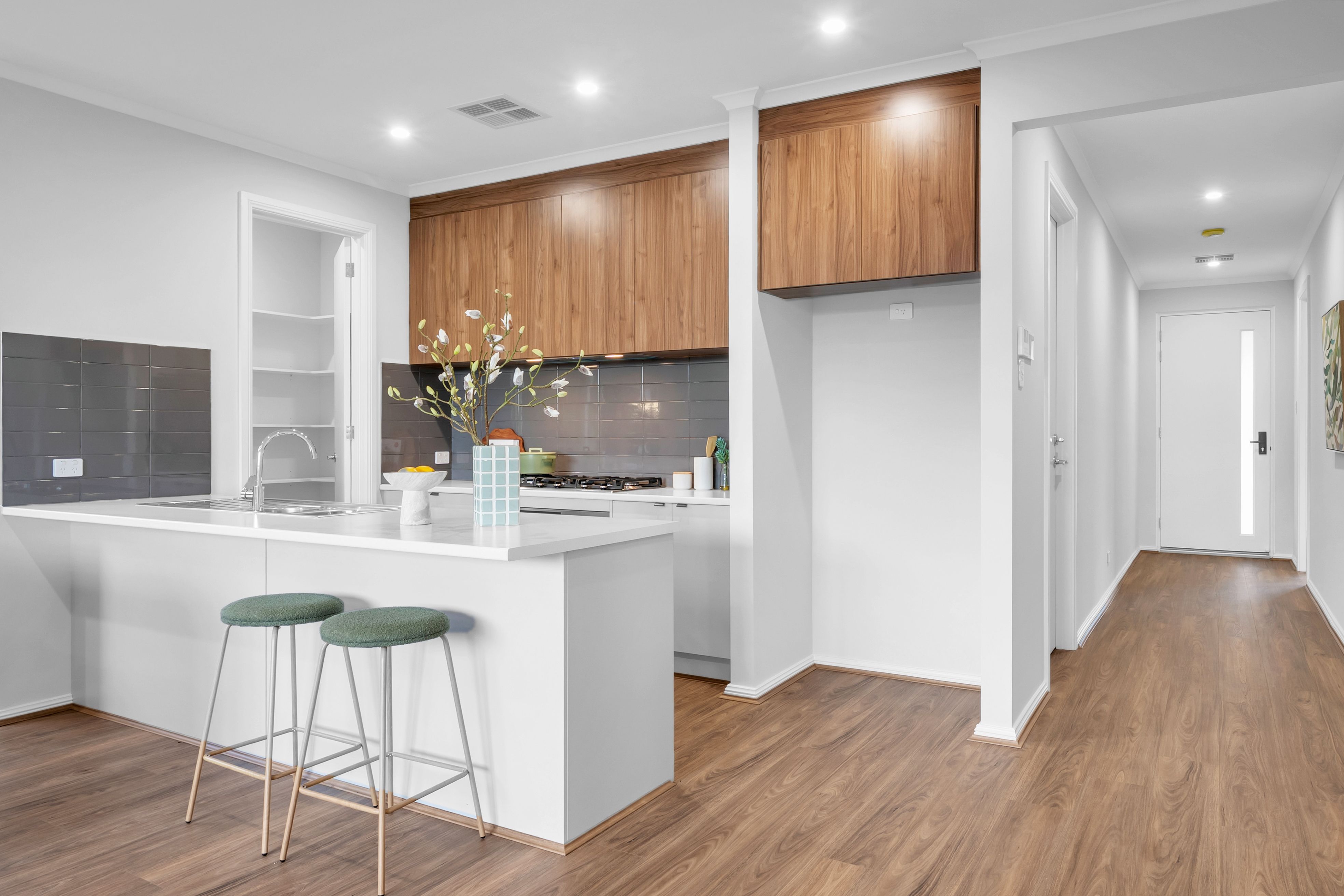 30 Phoenix Avenue — photo 6 of 16