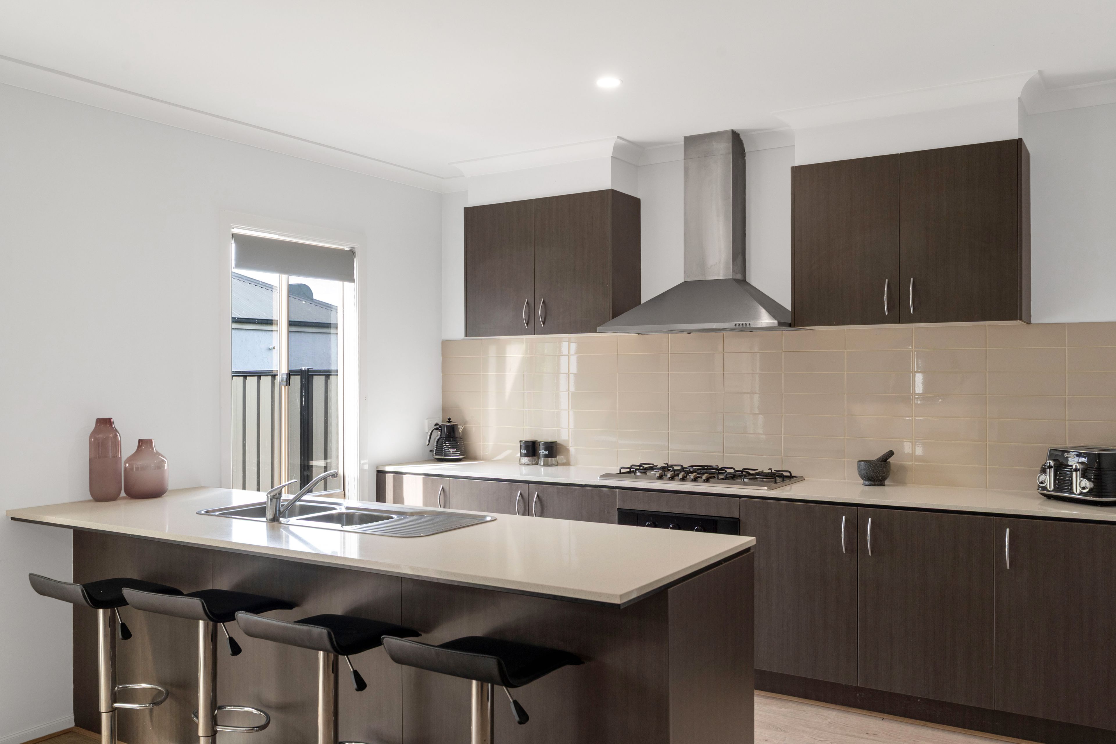 15 Penfold Street — photo 11 of 13