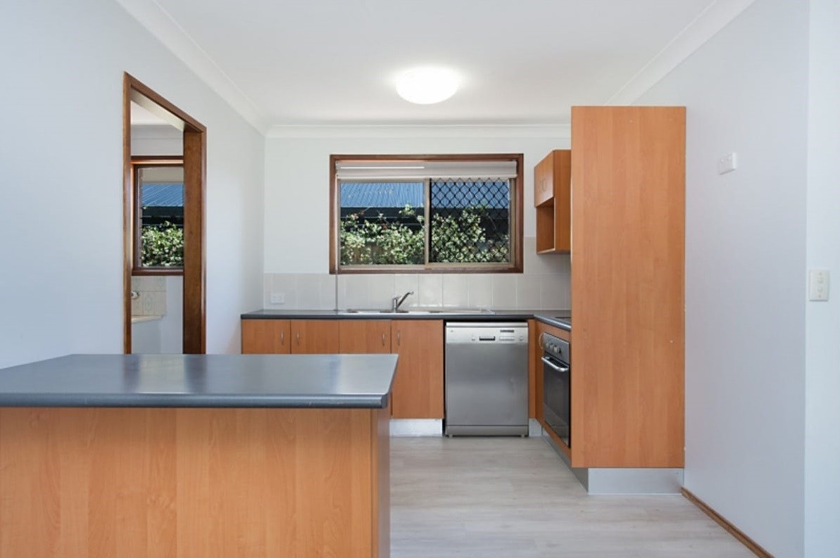 2/9 Falcon Court, Burleigh Waters, QLD 4220