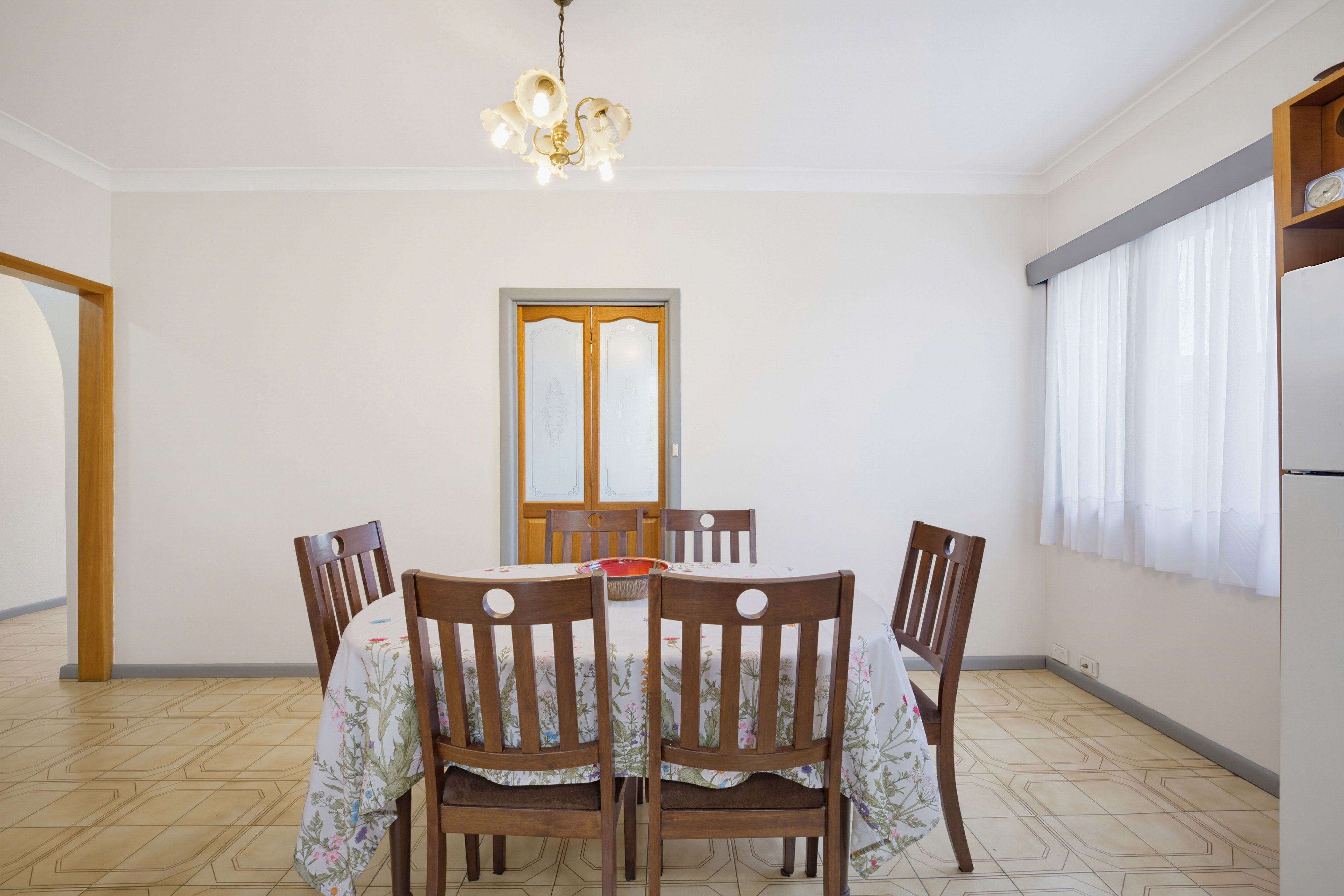 36 Saurine Street — photo 5 of 12