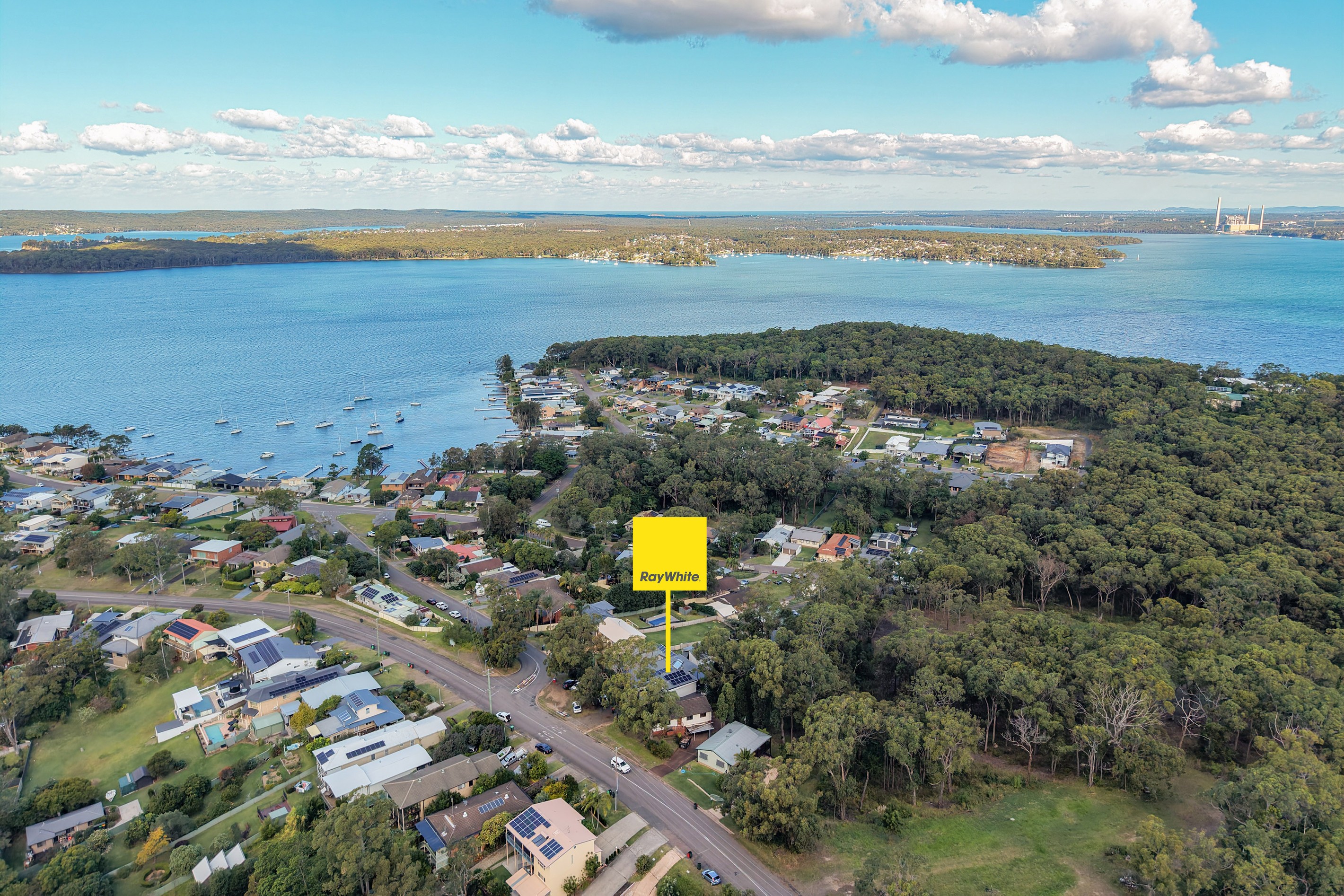 2 Vista Road, Sunshine, NSW 2264