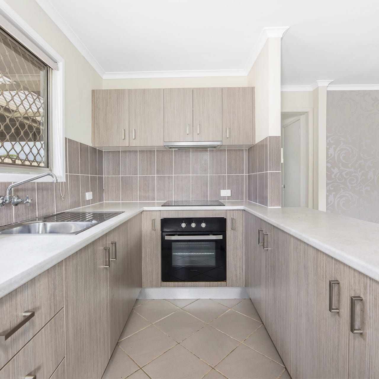 213 Kingston Road, Woodridge, QLD 4114