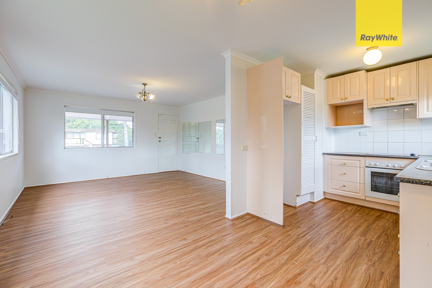 1 Sandalwood Street, Crestmead, QLD 4132